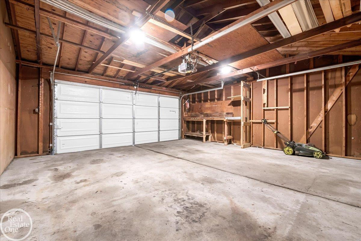52161 Brentwood Drive, Shelby Twp, MI 48316 — Photo 30