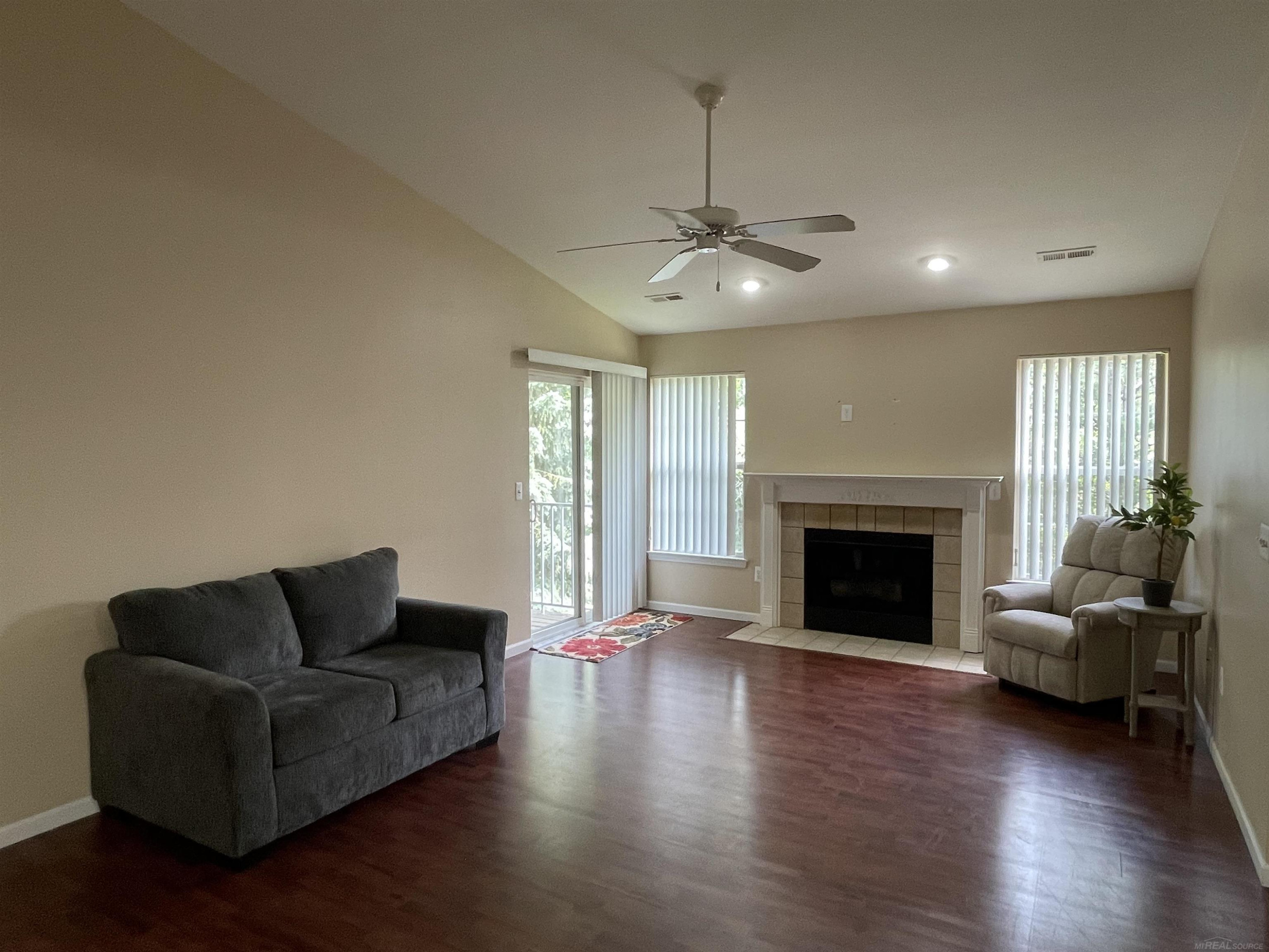 15336 Yale Drive, Unit 227, Clinton Twp, MI 48038 — Photo 4