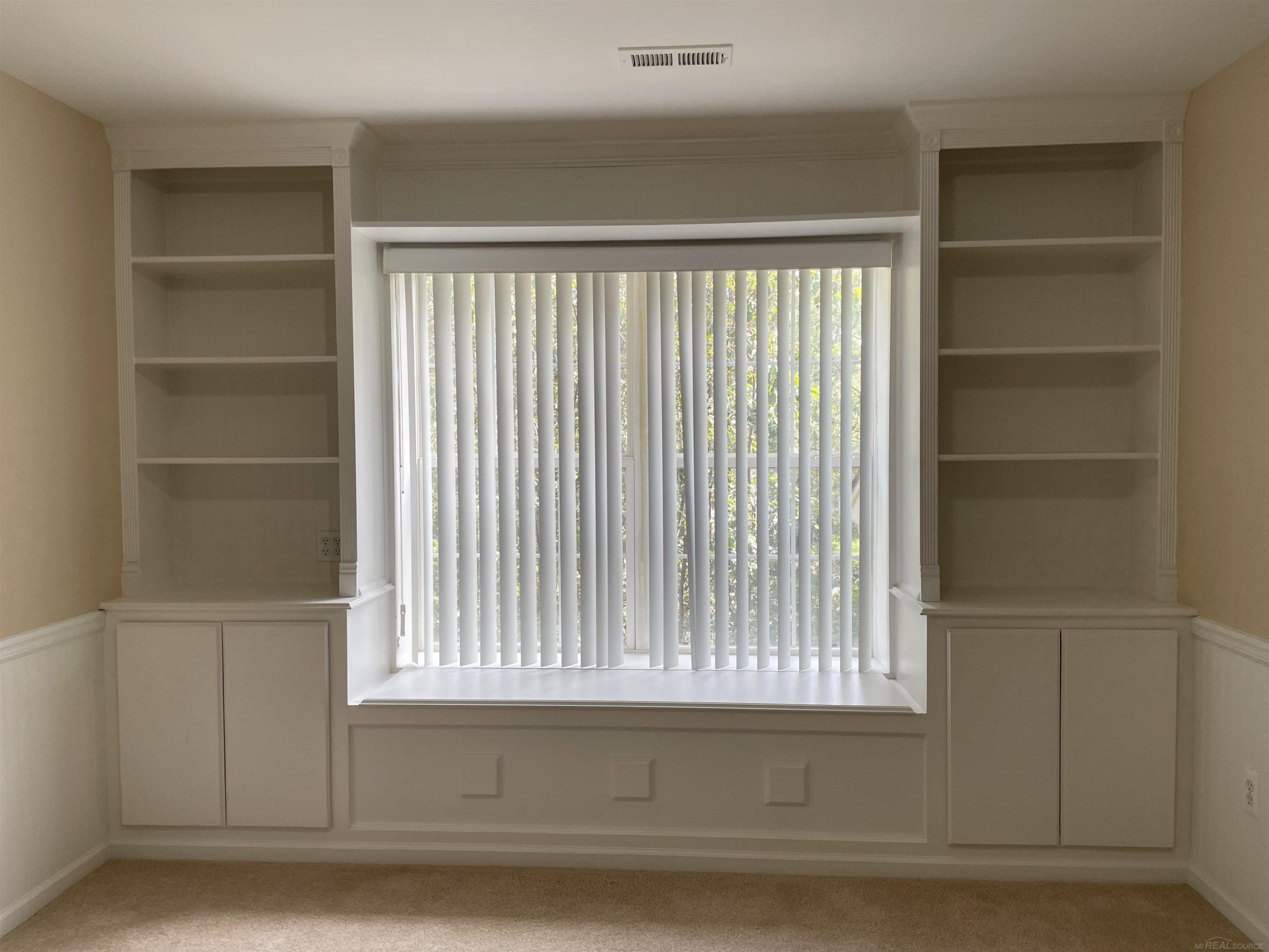 15336 Yale Drive, Unit 227, Clinton Twp, MI 48038 — Photo 8
