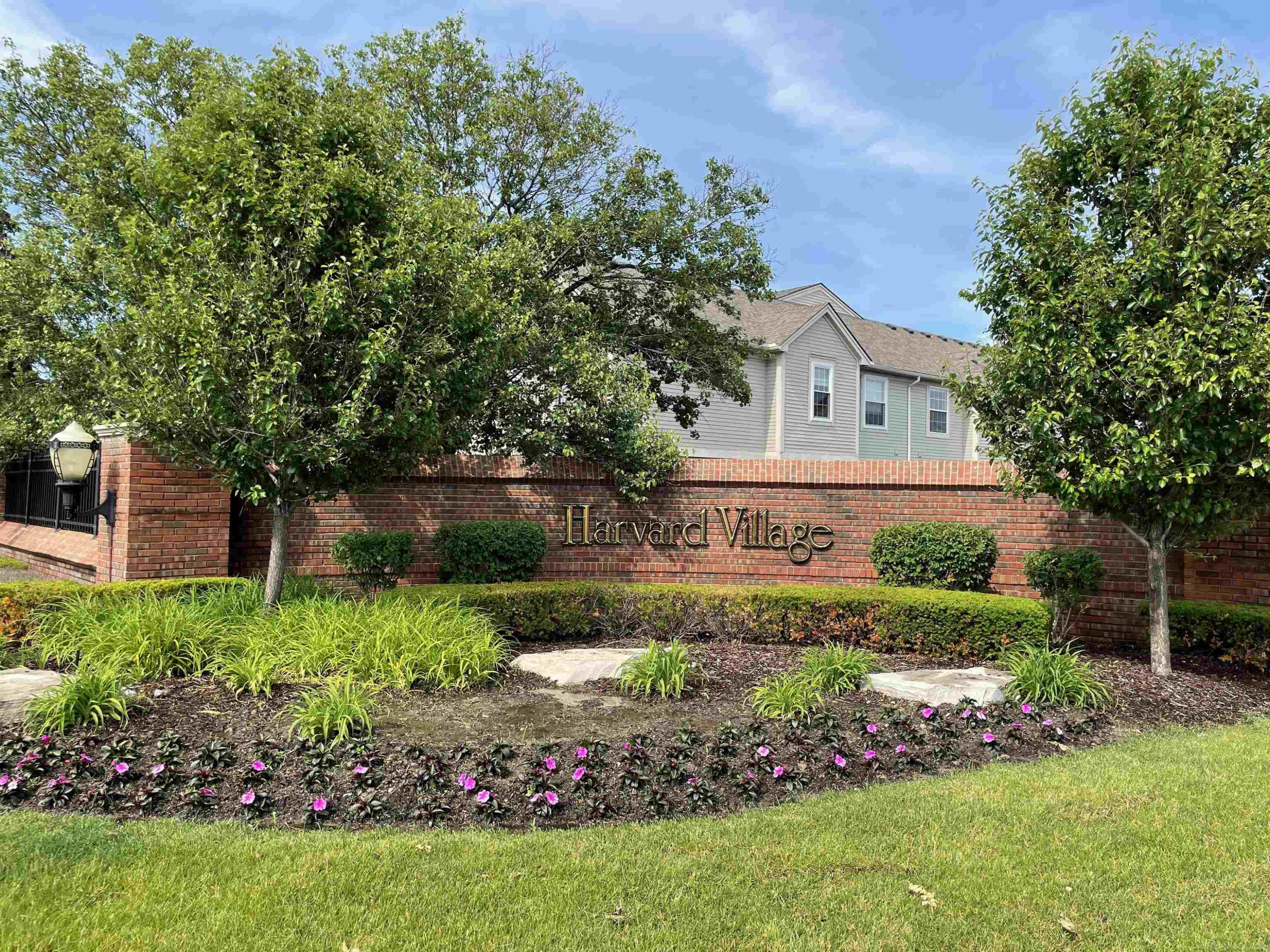 15336 Yale Drive, Unit 227, Clinton Twp, MI 48038 — Photo 9