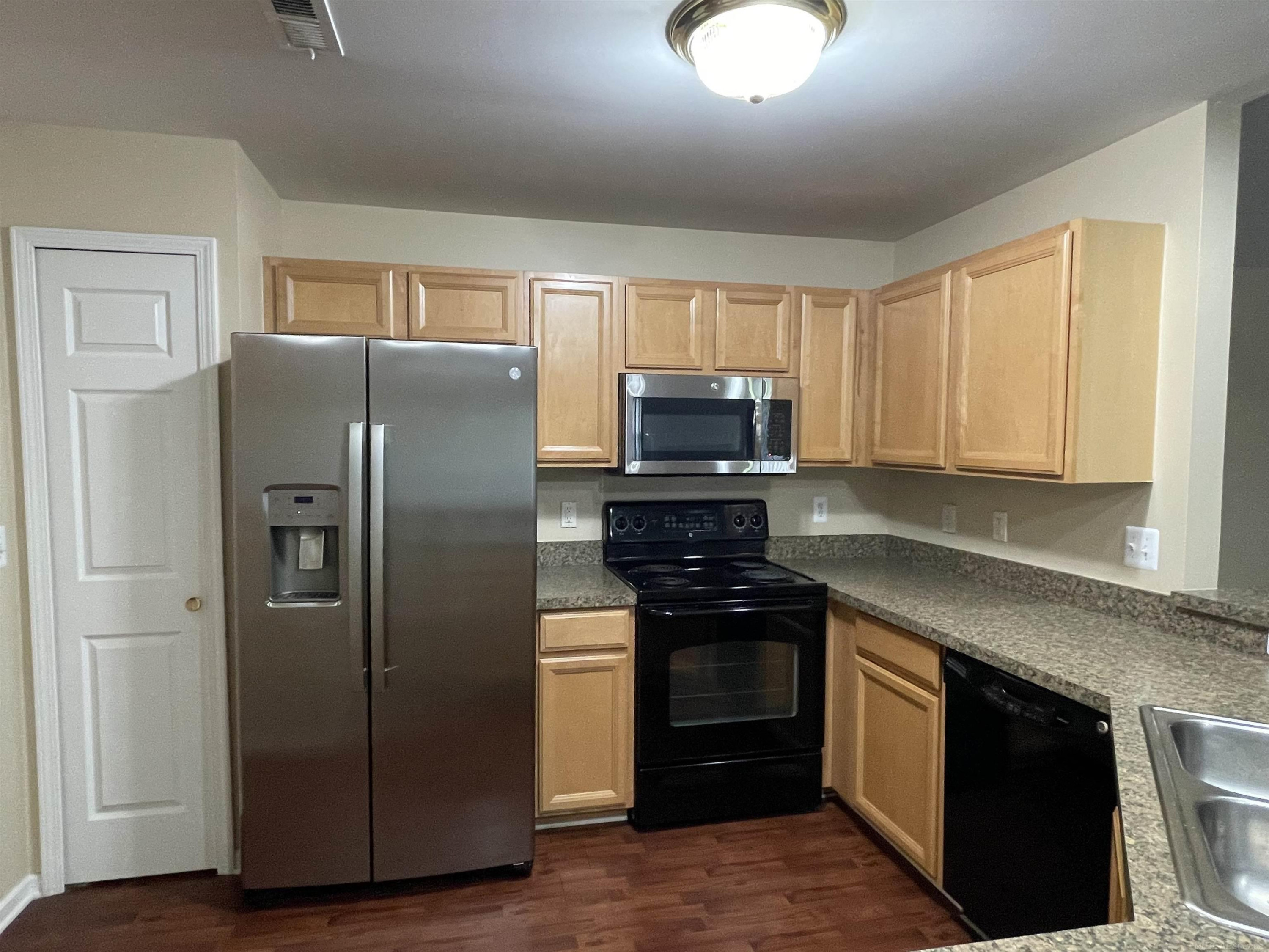 15336 Yale Drive, Unit 227, Clinton Twp, MI 48038 — Photo 12