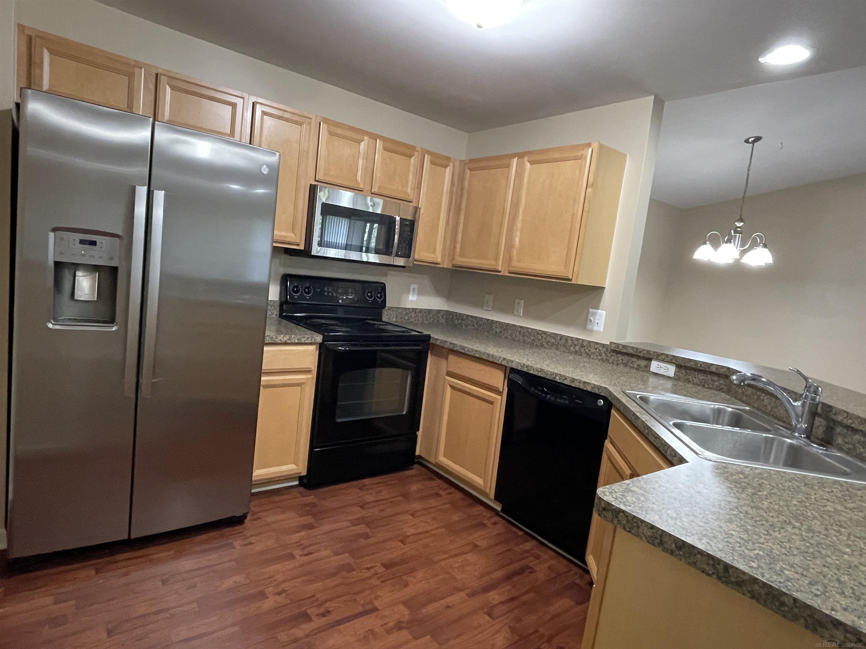 15336 Yale Drive, Unit 227, Clinton Twp, MI 48038 — Photo 13