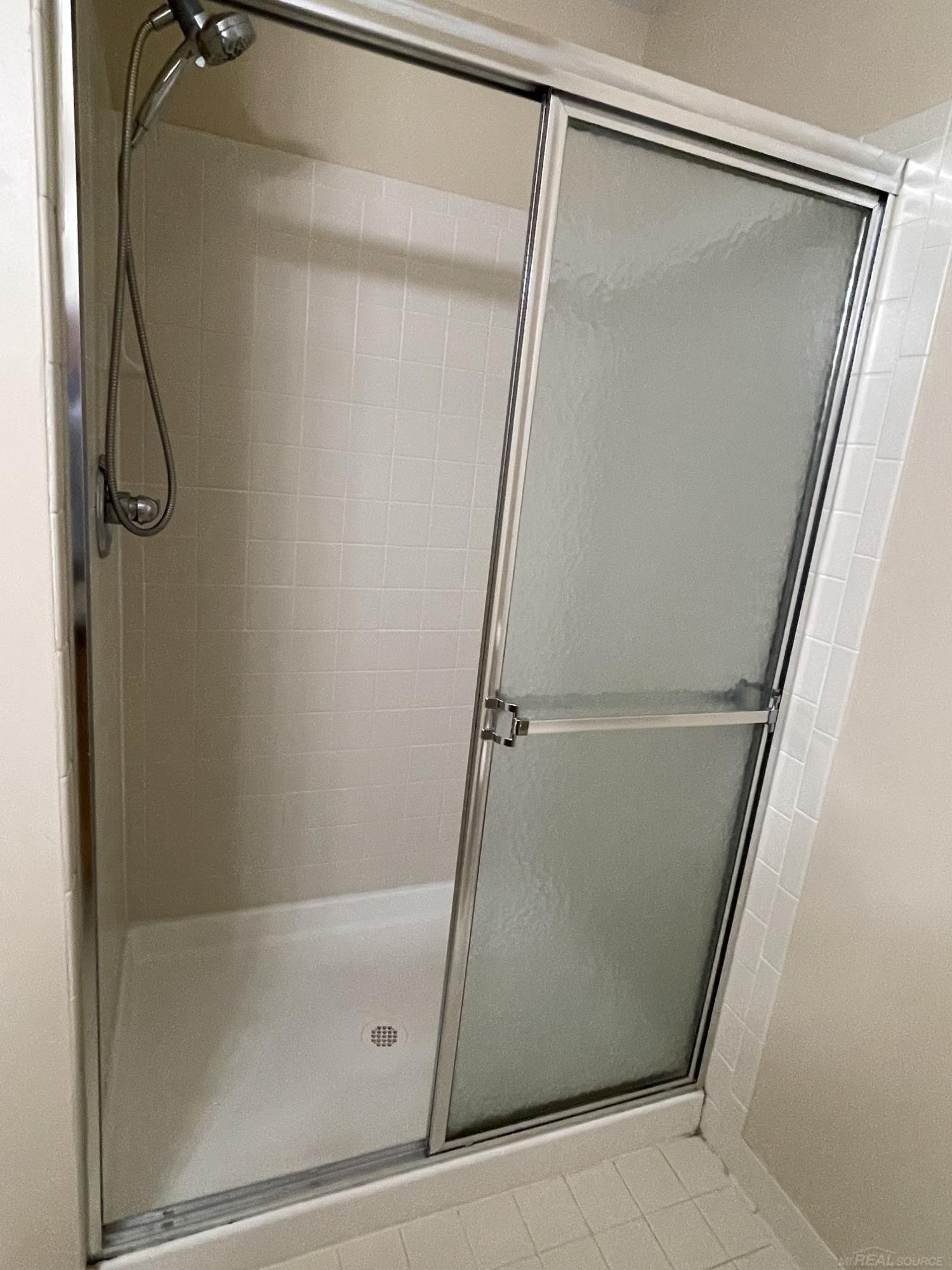 15336 Yale Drive, Unit 227, Clinton Twp, MI 48038 — Photo 22