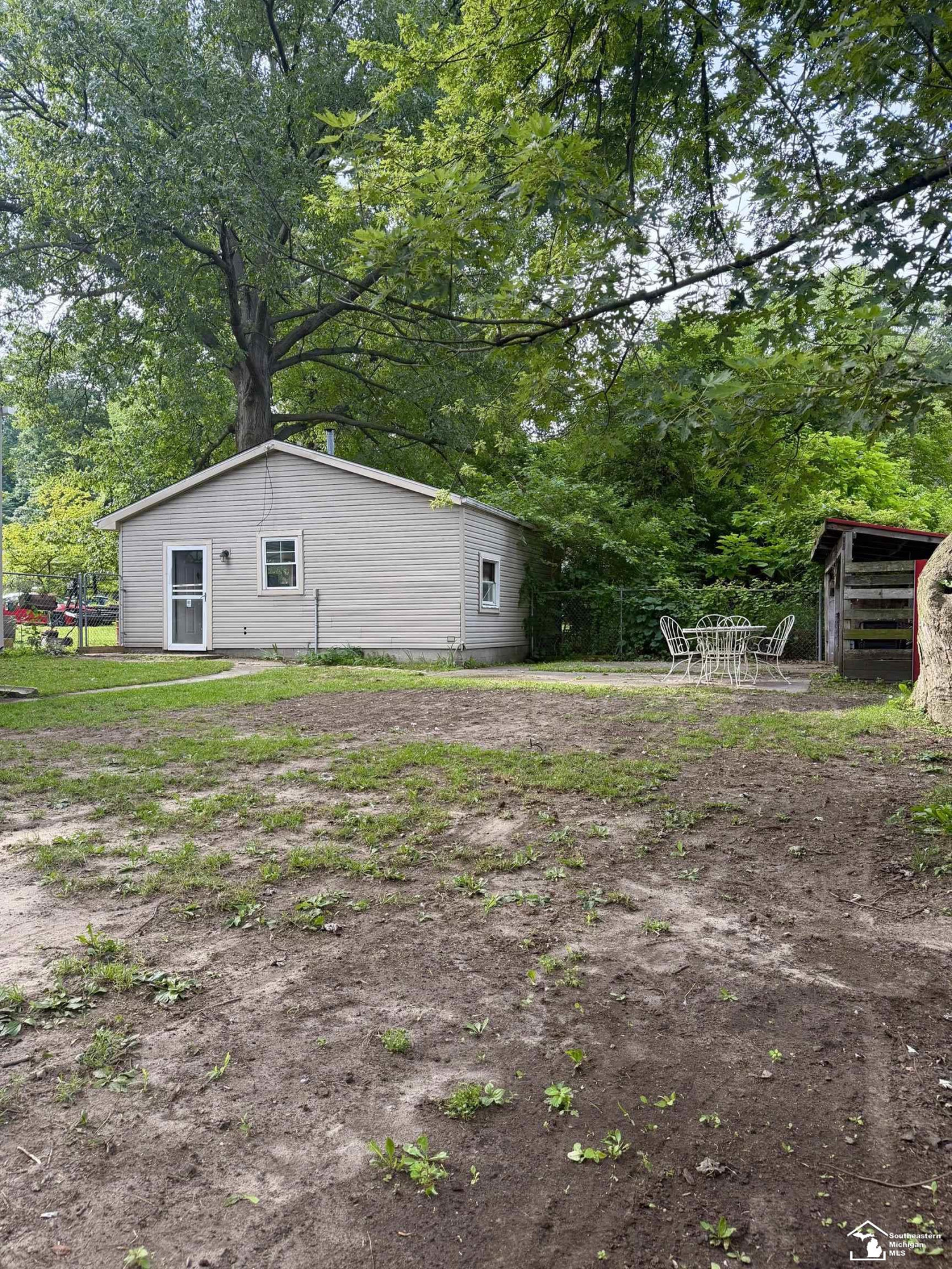 7053 Dunbar Avenue, Temperance, MI 48182 — Photo 11