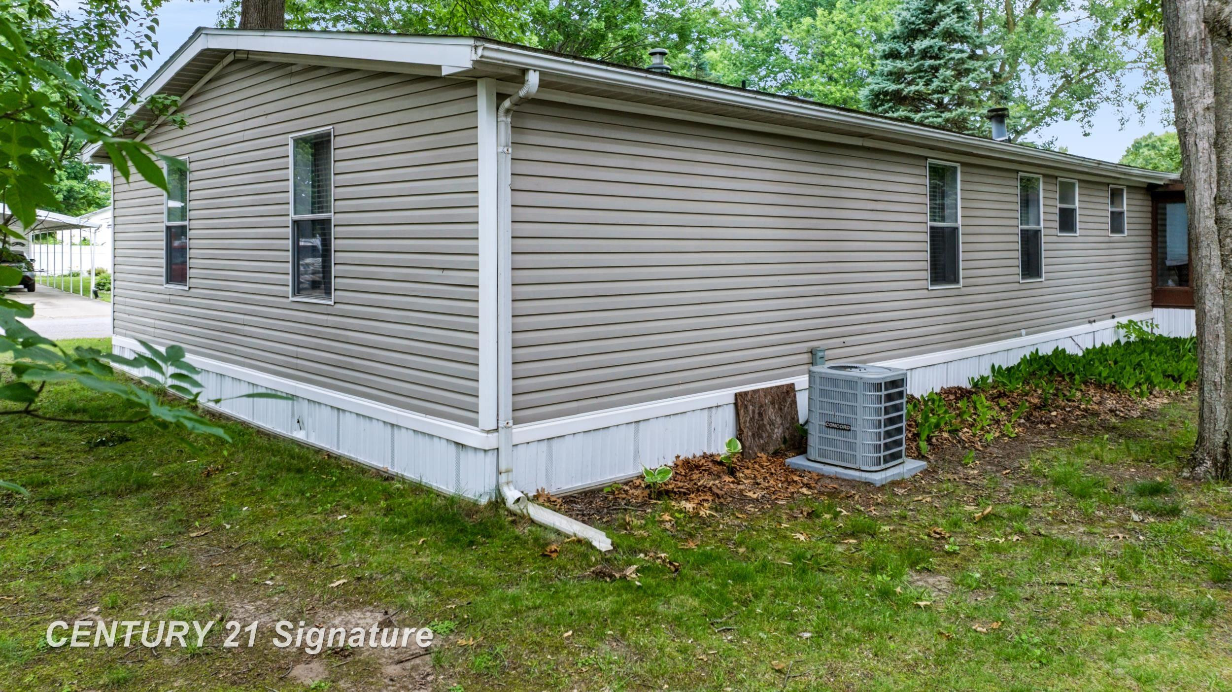 505 Park Circle, Clio, MI 48420 — Photo 37
