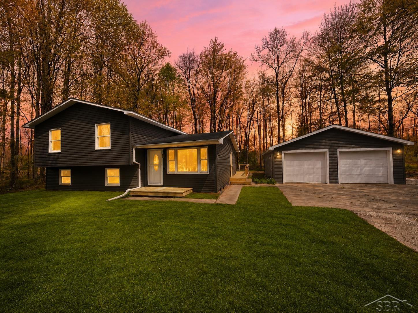 219 S Nine Mile Road, Midland, MI 48640 — Photo 2