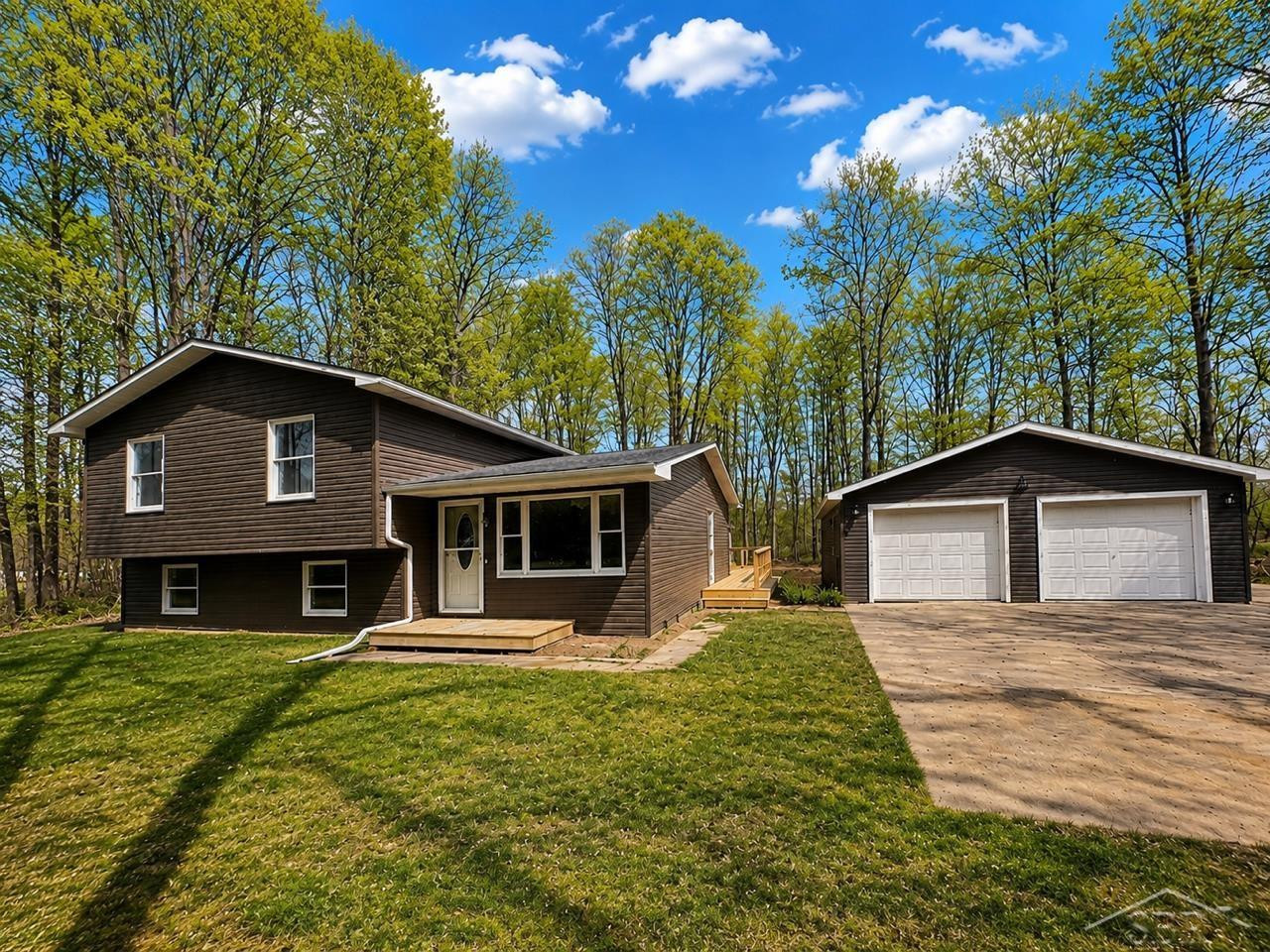 219 S Nine Mile Road, Midland, MI 48640 — Photo 63