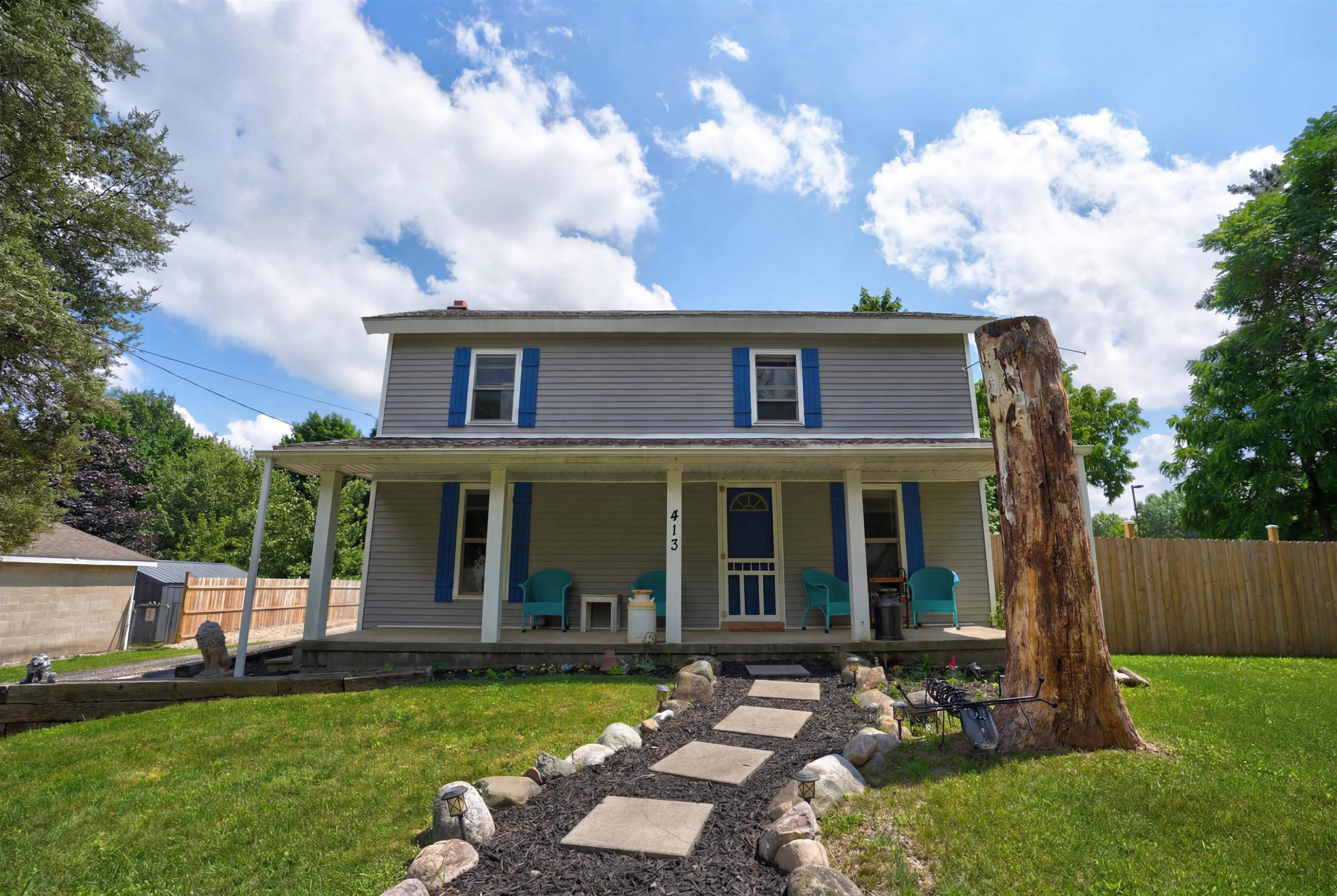 413 W Broad Street, Linden, MI 48451 — Photo 2