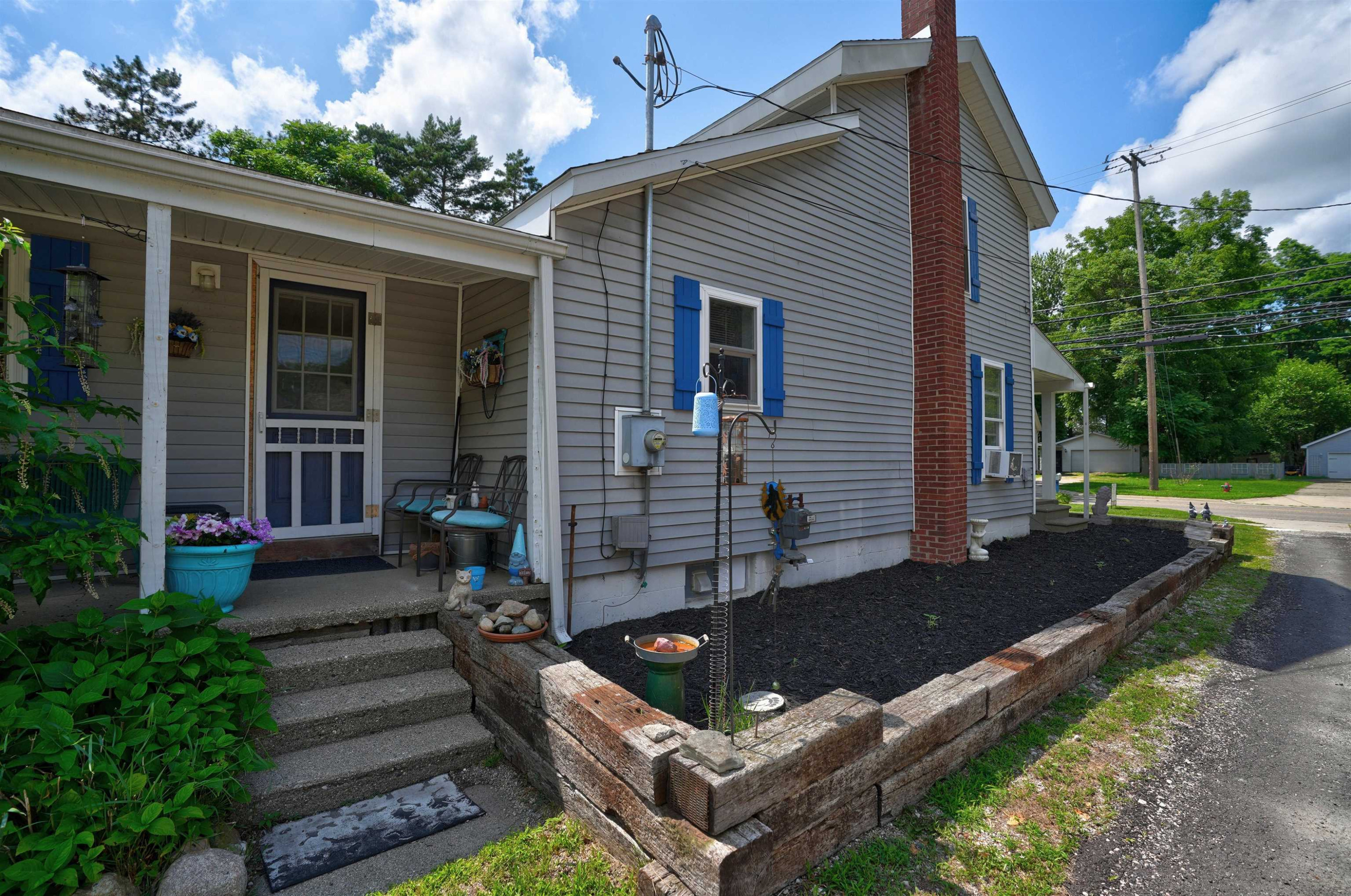 413 W Broad Street, Linden, MI 48451 — Photo 8