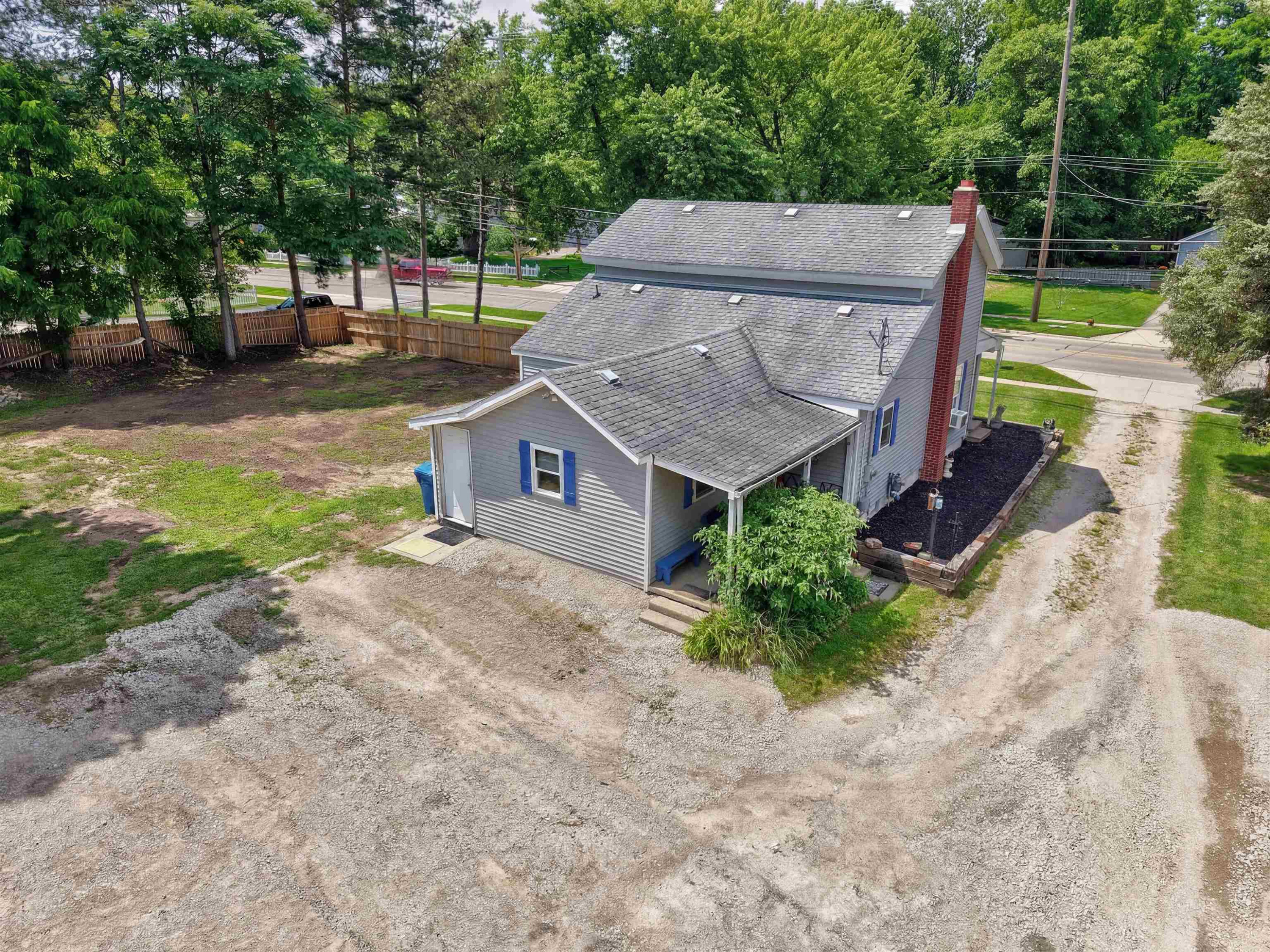 413 W Broad Street, Linden, MI 48451 — Photo 22