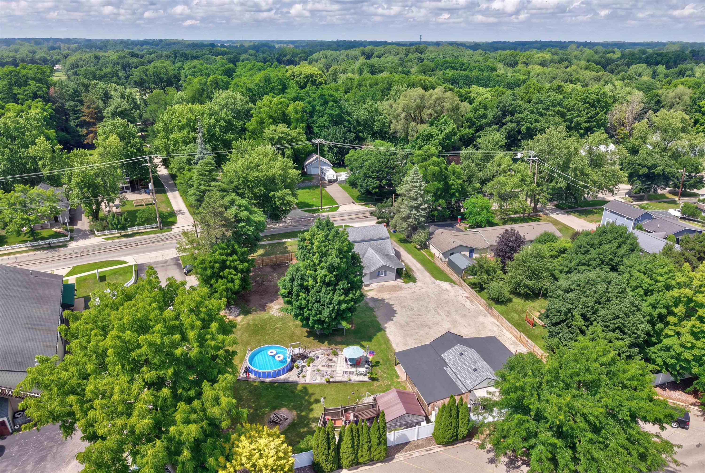 413 W Broad Street, Linden, MI 48451 — Photo 25