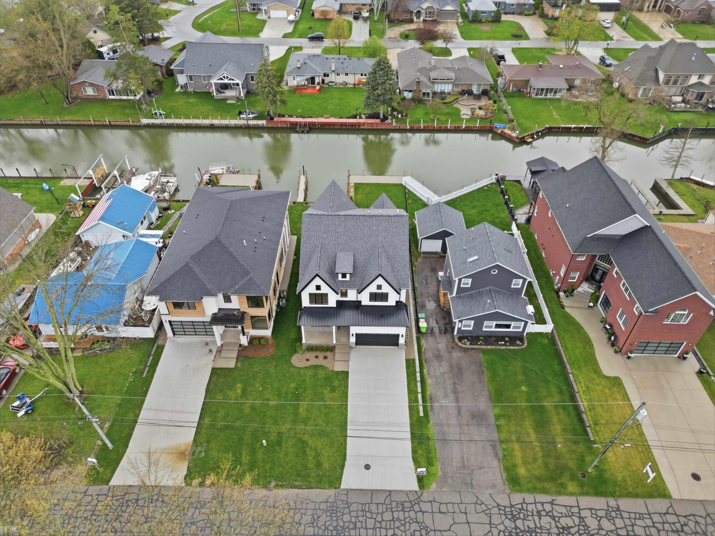 41225 Belvidere Street, MI — Photo 2