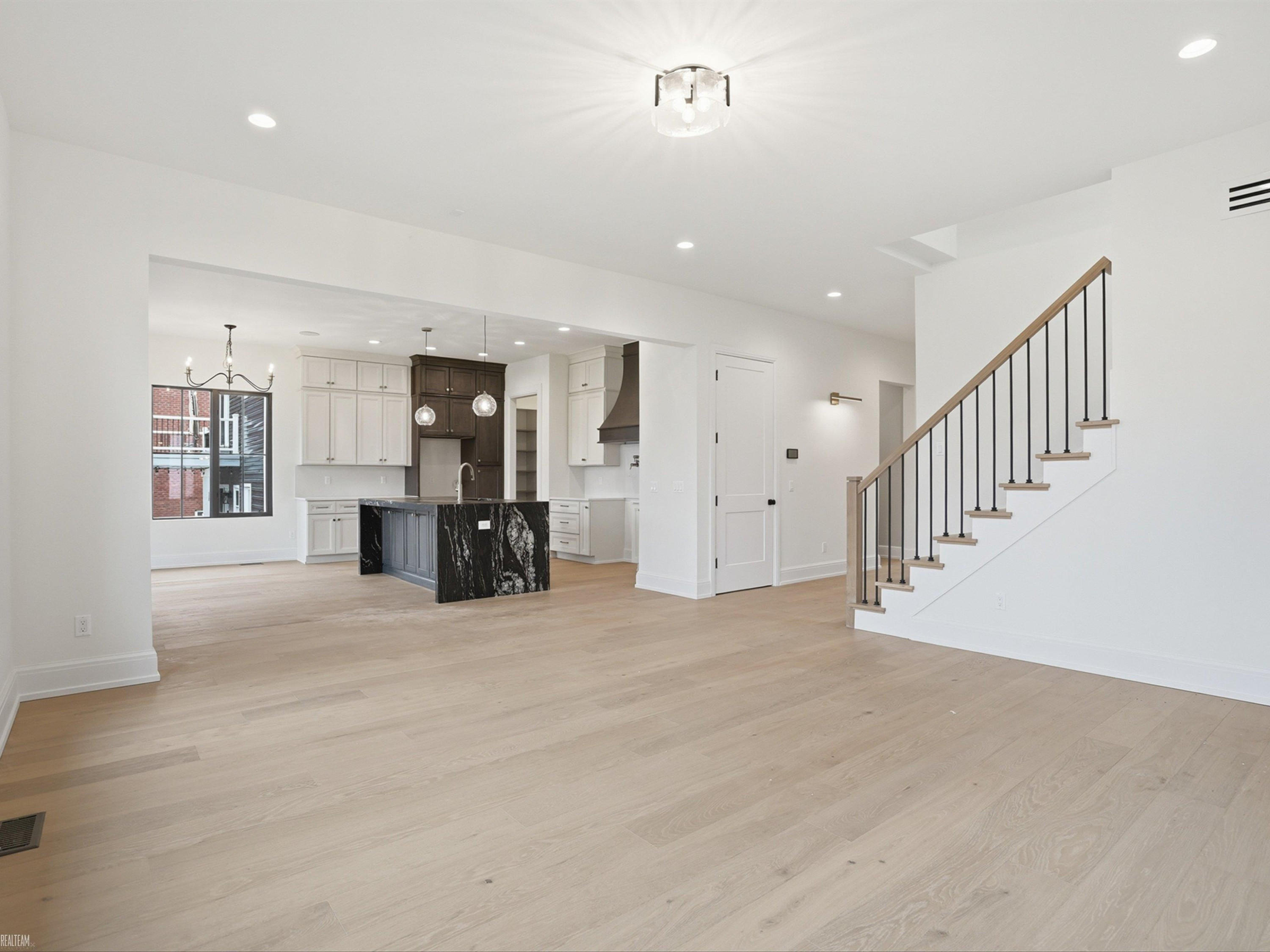 41225 Belvidere Street, MI — Photo 9