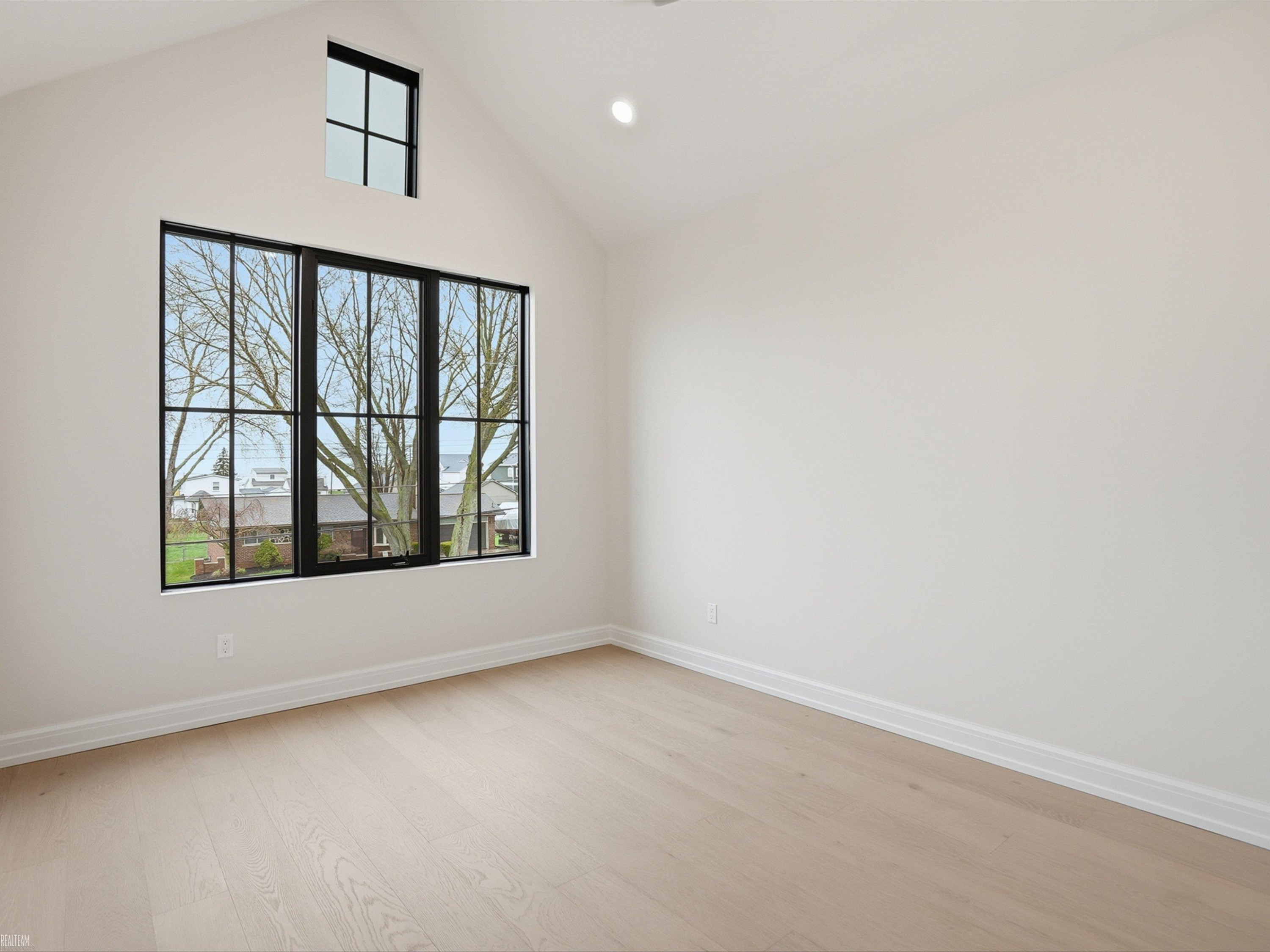 41225 Belvidere Street, MI — Photo 54