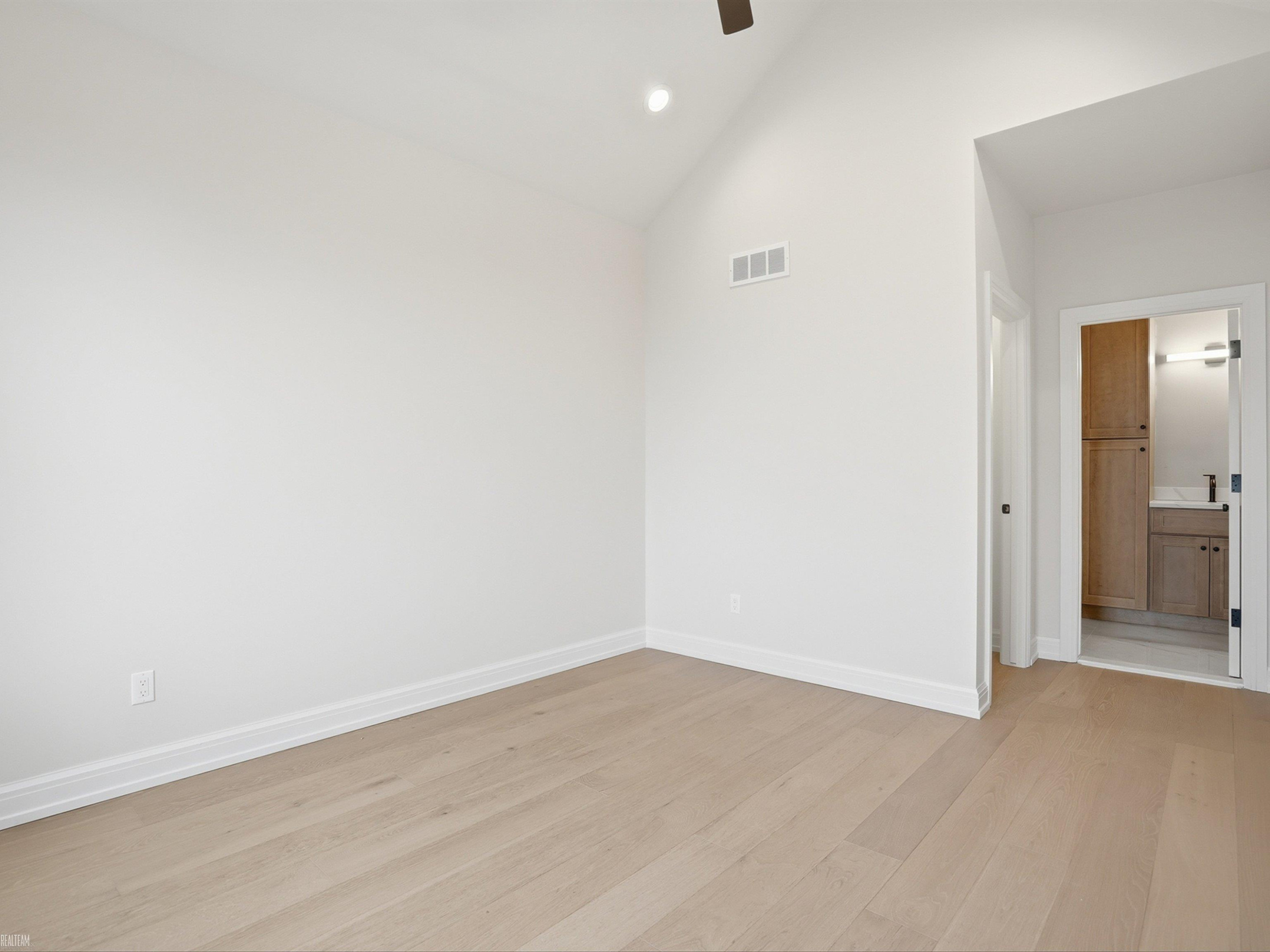41225 Belvidere Street, MI — Photo 55