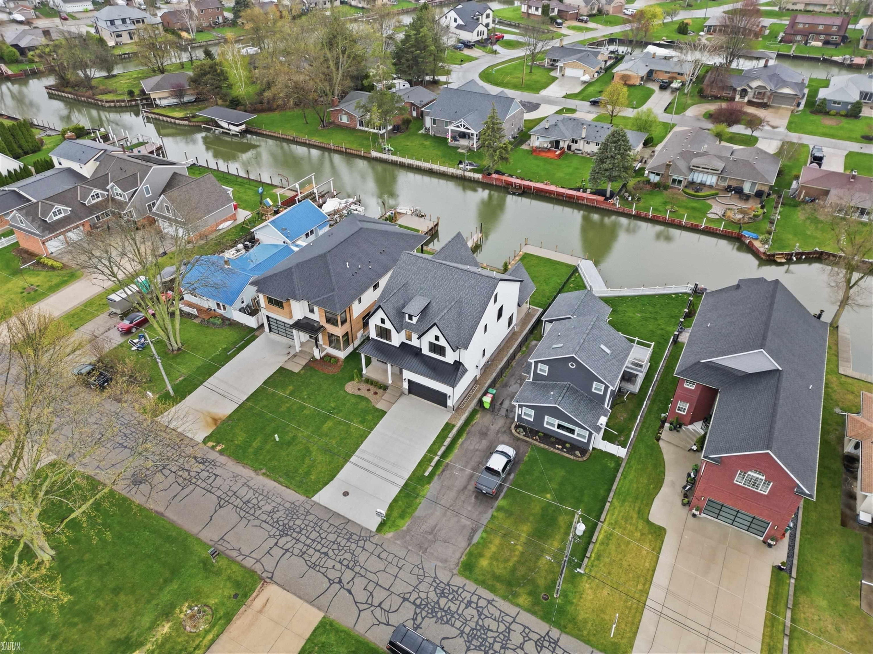 41225 Belvidere Street, MI — Photo 72