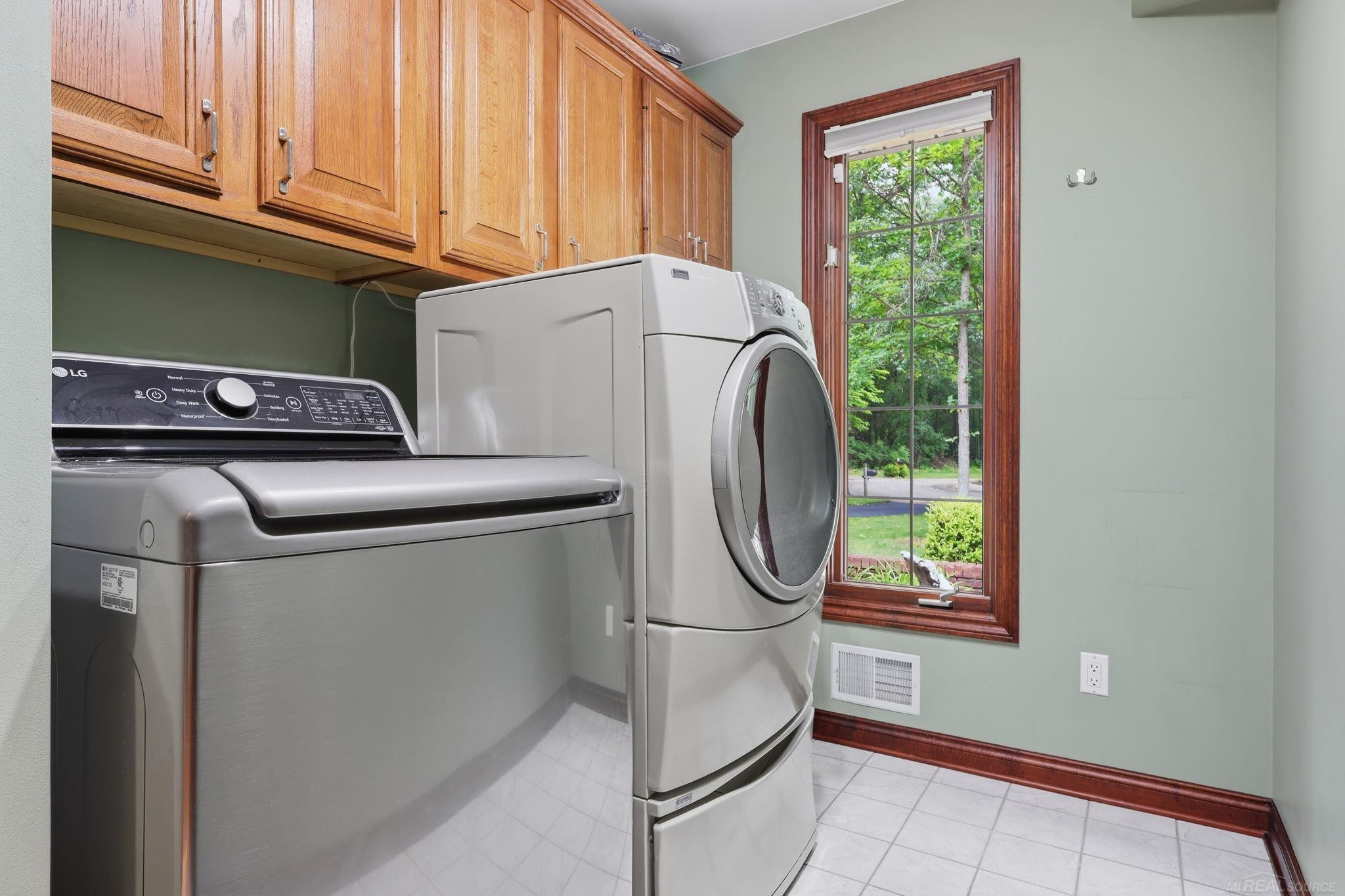 3867 Nutcracker Court, Oxford, MI 48370 — Photo 31