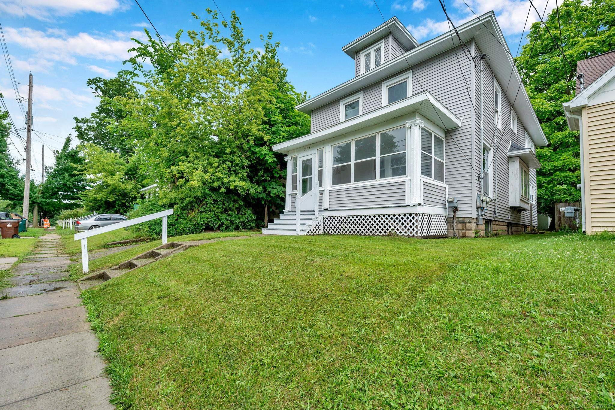 732 Chicago Avenue, Lansing, MI 48915 — Photo 2