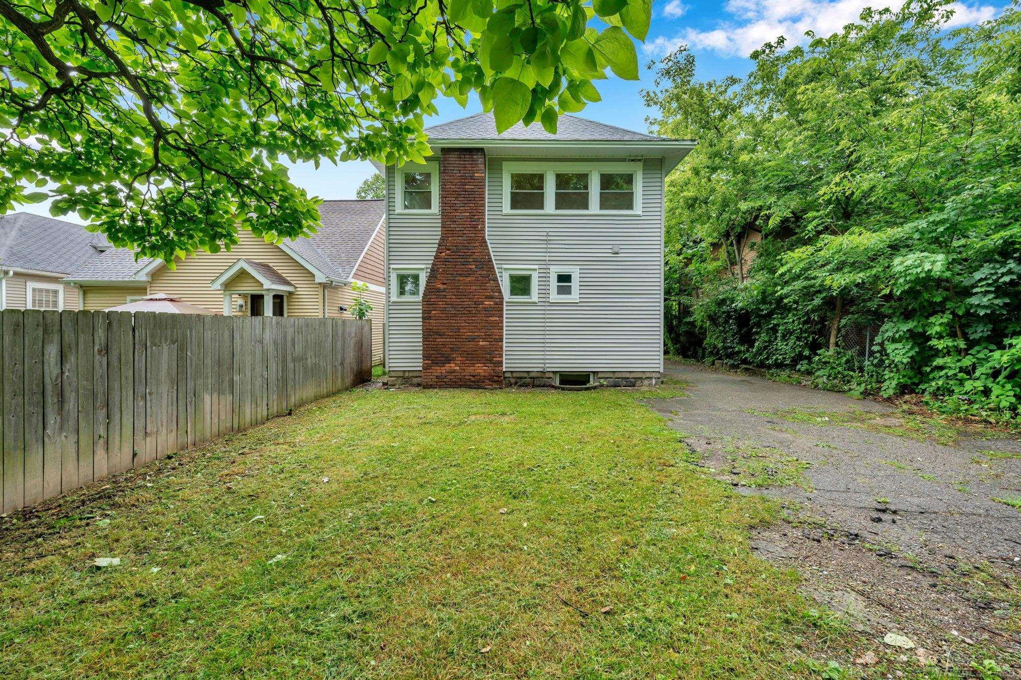 732 Chicago Avenue, Lansing, MI 48915 — Photo 6