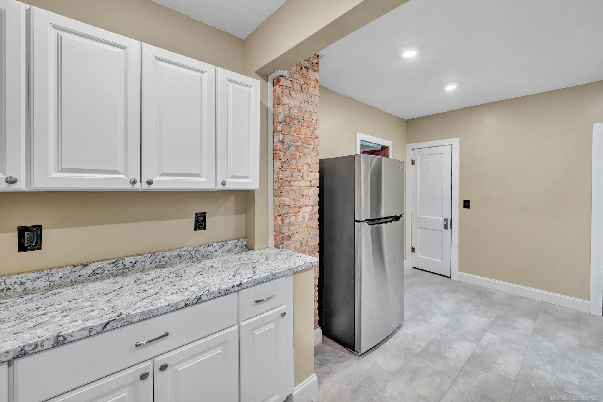732 Chicago Avenue, Lansing, MI 48915 — Photo 10