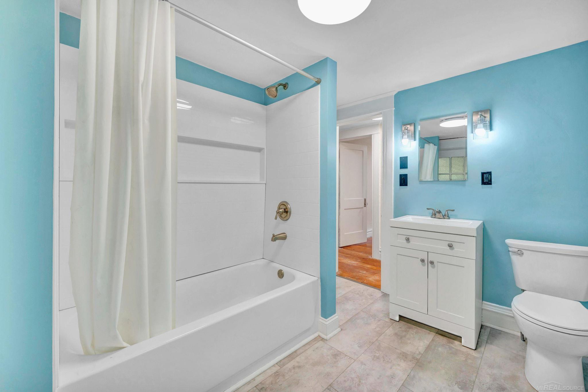 732 Chicago Avenue, Lansing, MI 48915 — Photo 13