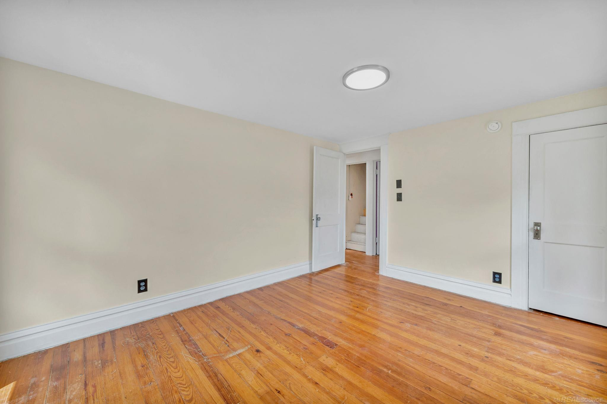 732 Chicago Avenue, Lansing, MI 48915 — Photo 17