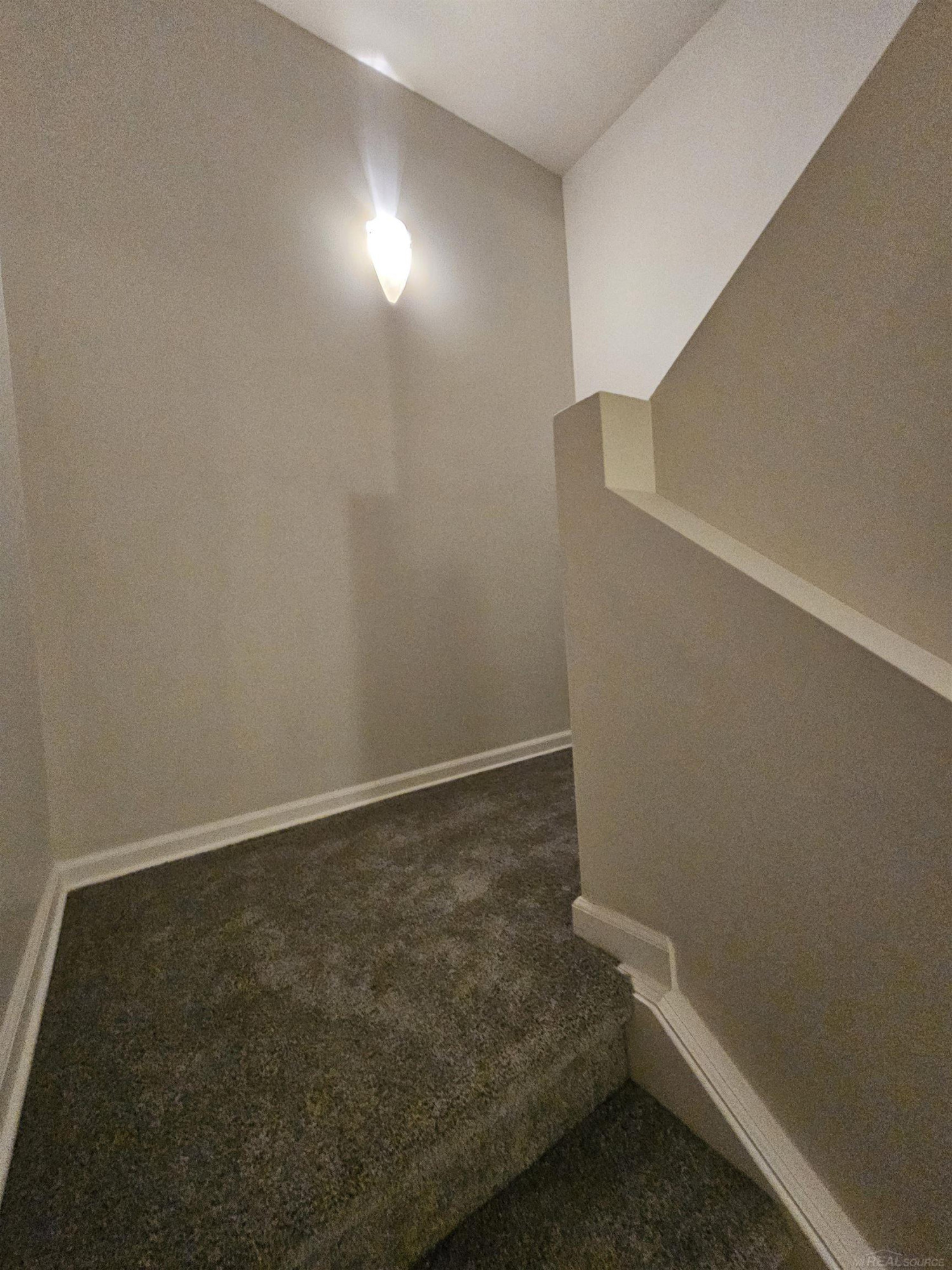 66 Clinton Street, 14, Mount Clemens, MI 48043 — Photo 9