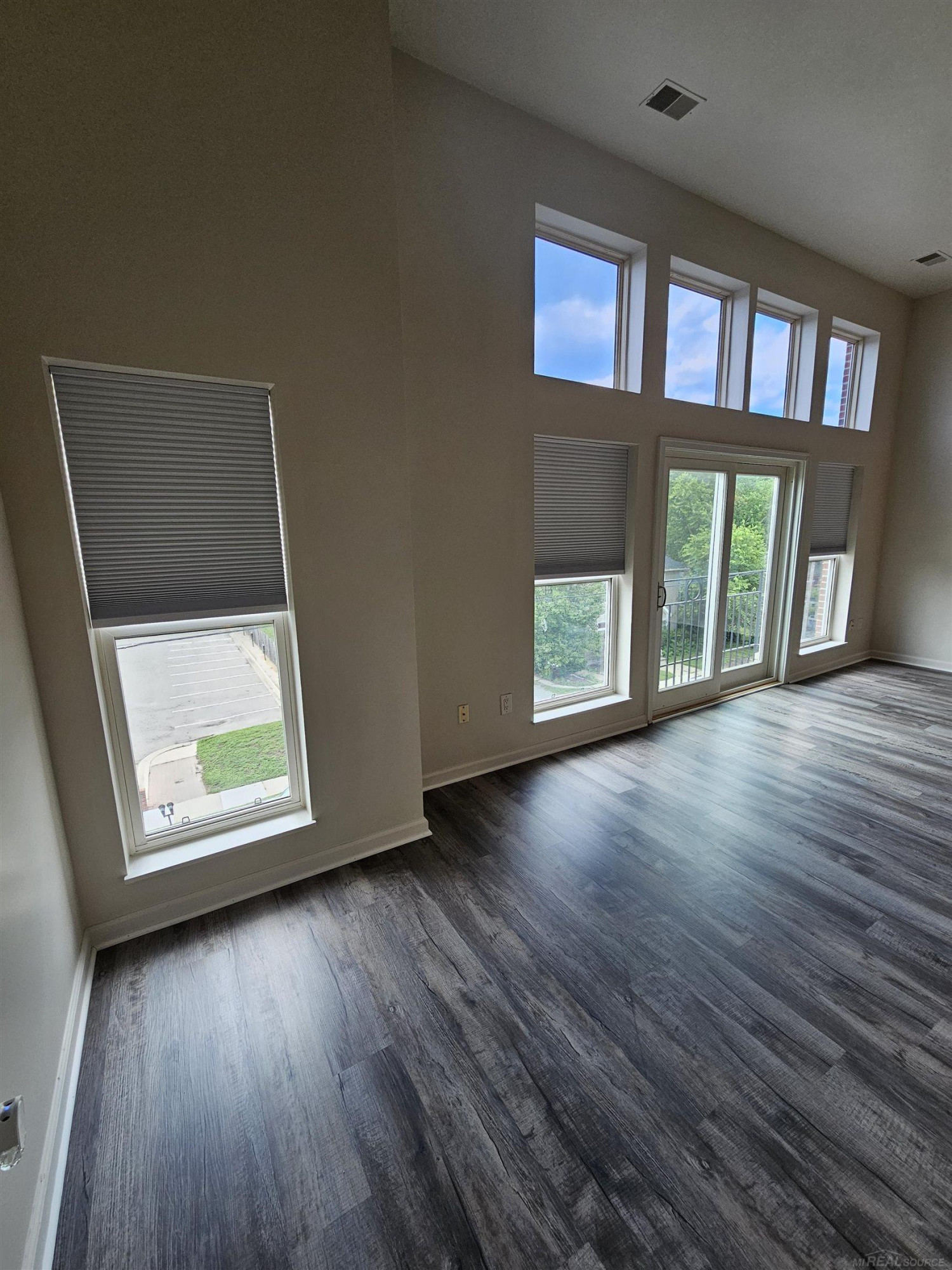 66 Clinton Street, 14, Mount Clemens, MI 48043 — Photo 10
