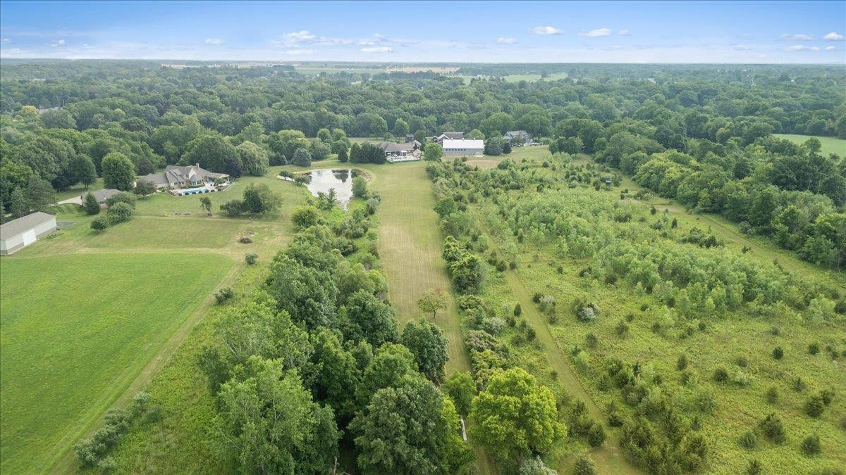 1851 N Chipman Road, Owosso, MI 48867 — Photo 4