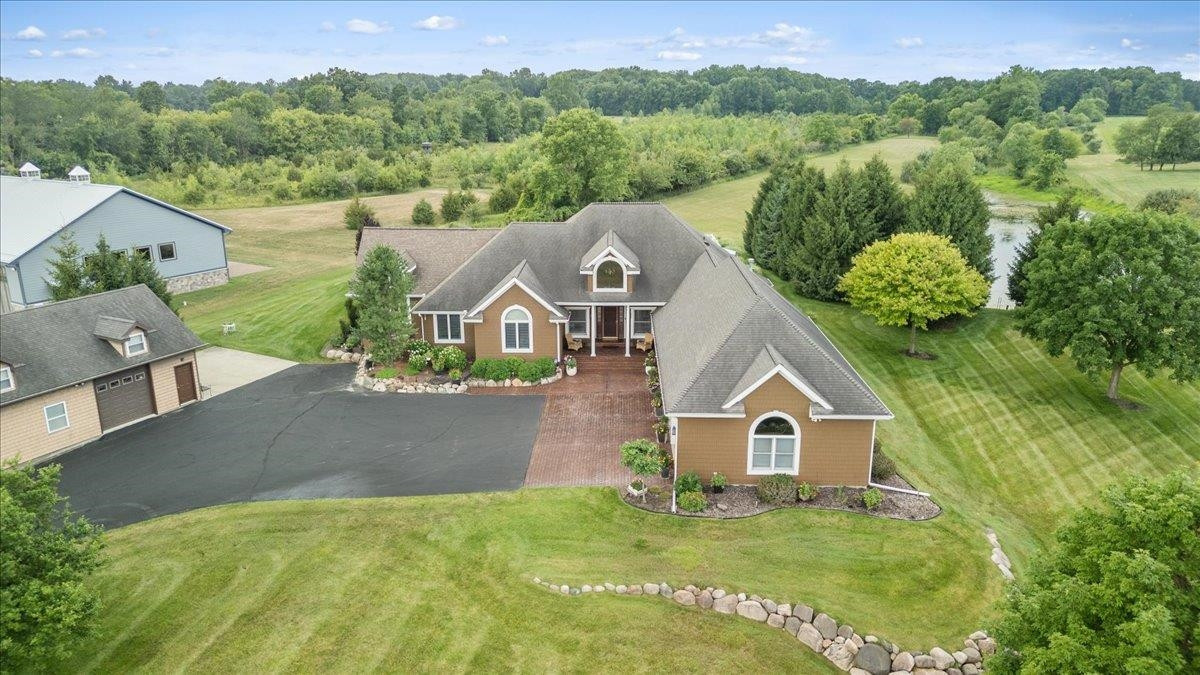 1851 N Chipman Road, Owosso, MI 48867 — Photo 9