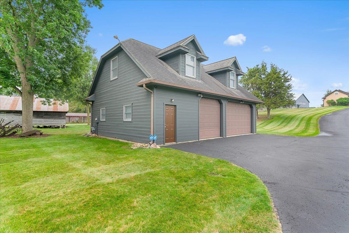 1851 N Chipman Road, Owosso, MI 48867 — Photo 19