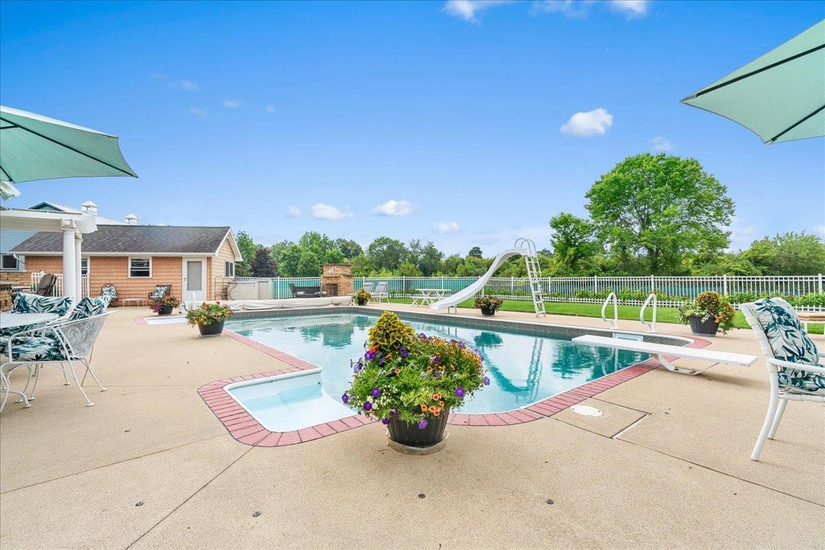 1851 N Chipman Road, Owosso, MI 48867 — Photo 30