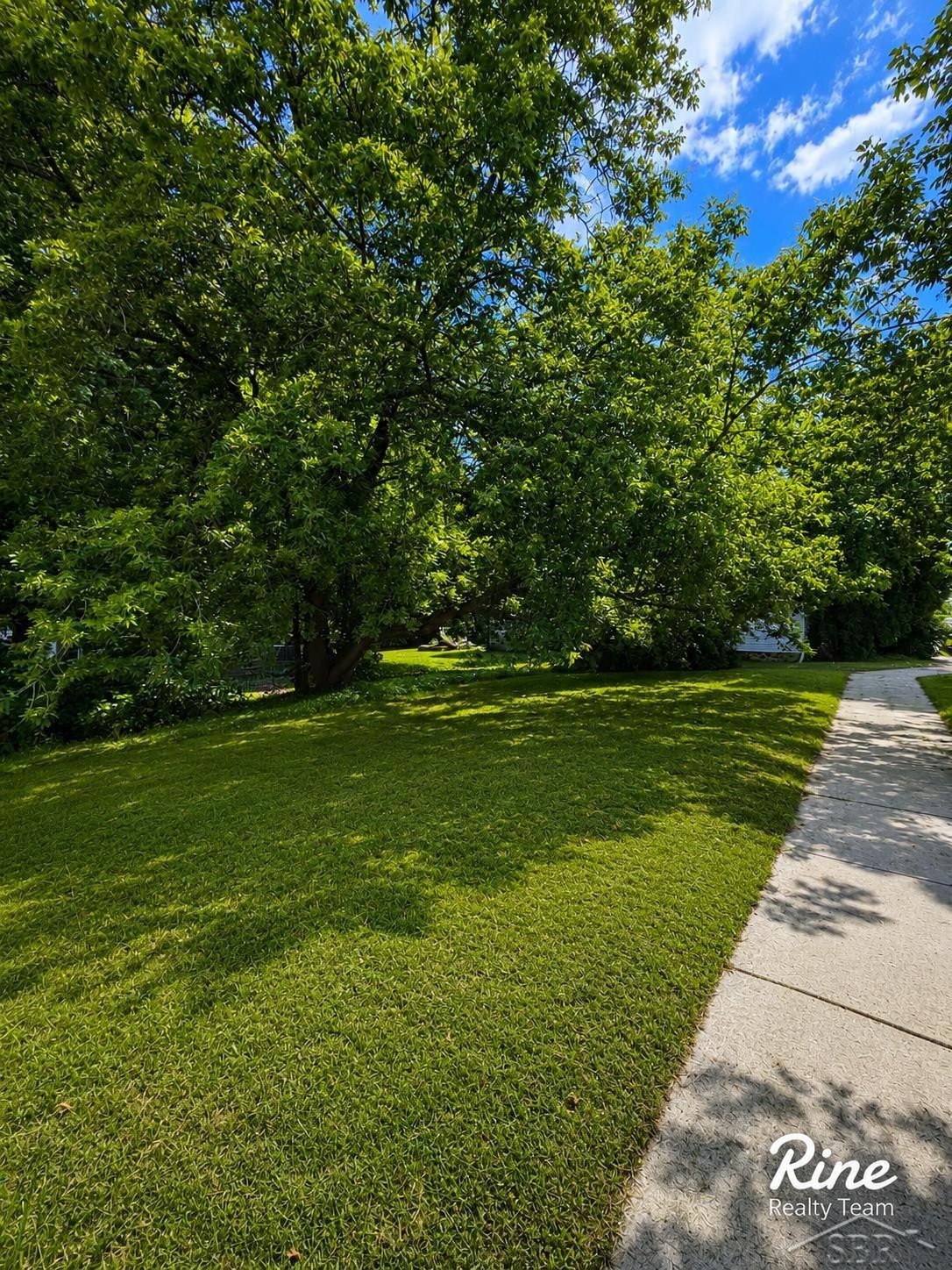 42 W Main Street, MI 48744 — Photo 12