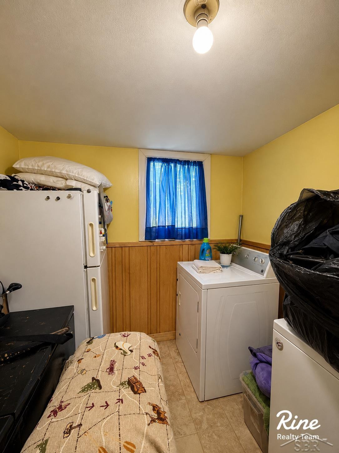 42 W Main Street, MI 48744 — Photo 21