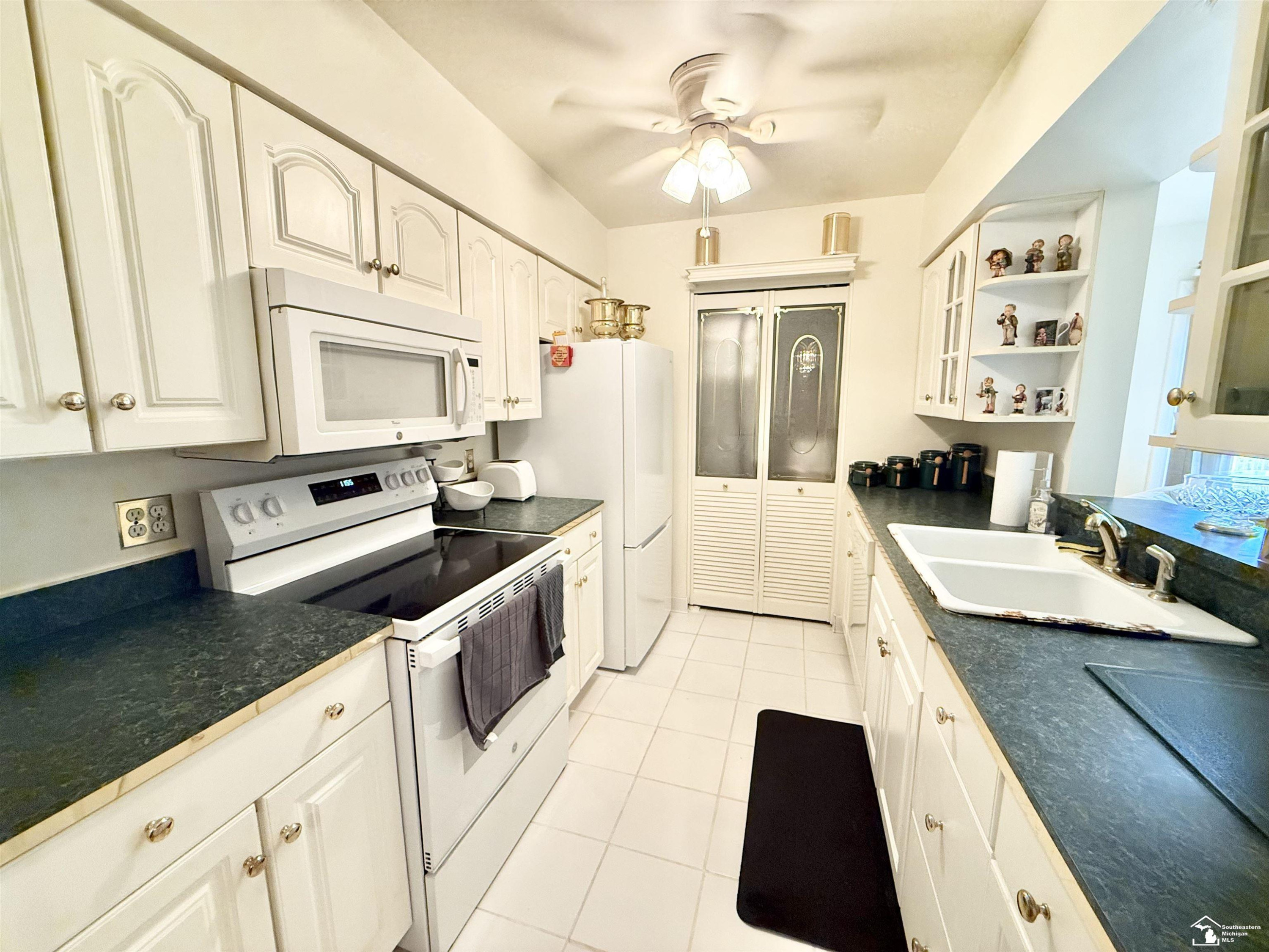 623 Leveque Circle, Carleton, MI 48117 — Photo 13