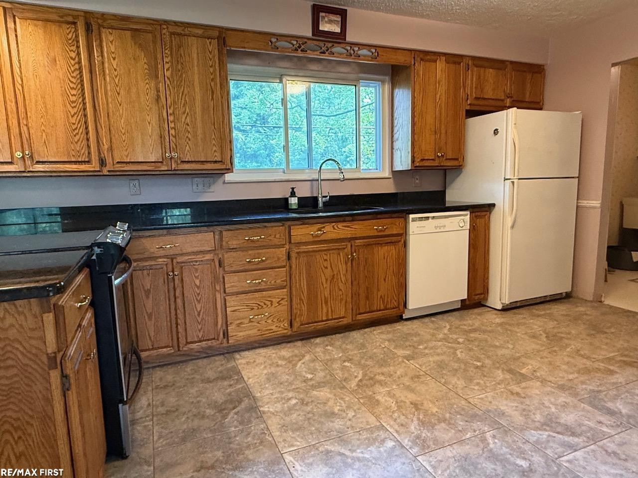 51500 Ashley Street, New Baltimore, MI 48047 — Photo 10