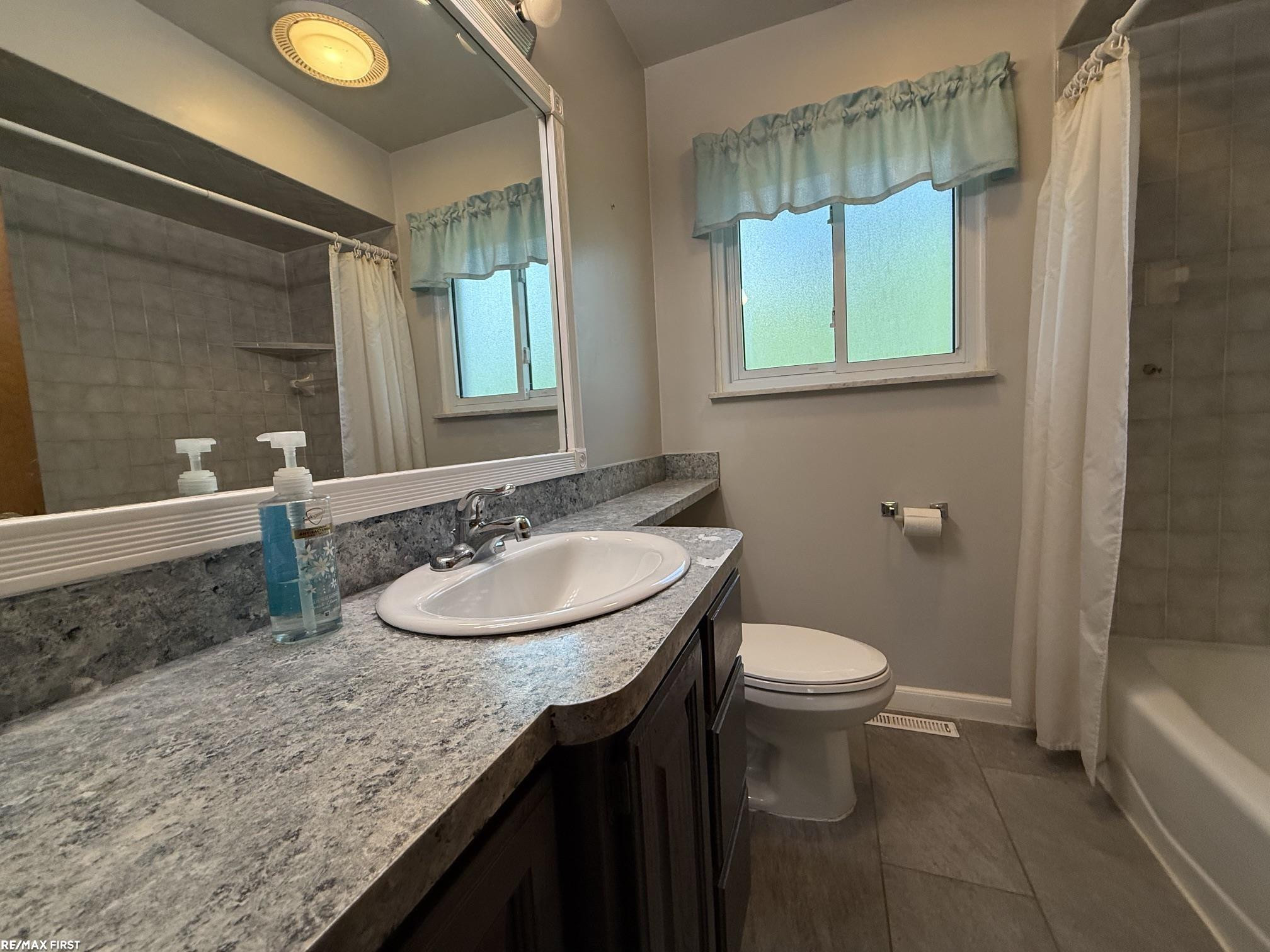 51500 Ashley Street, New Baltimore, MI 48047 — Photo 15