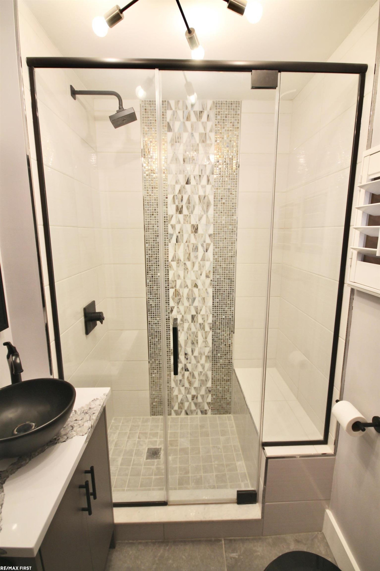 48 W Burdick Street, Oxford, MI 48371 — Photo 22