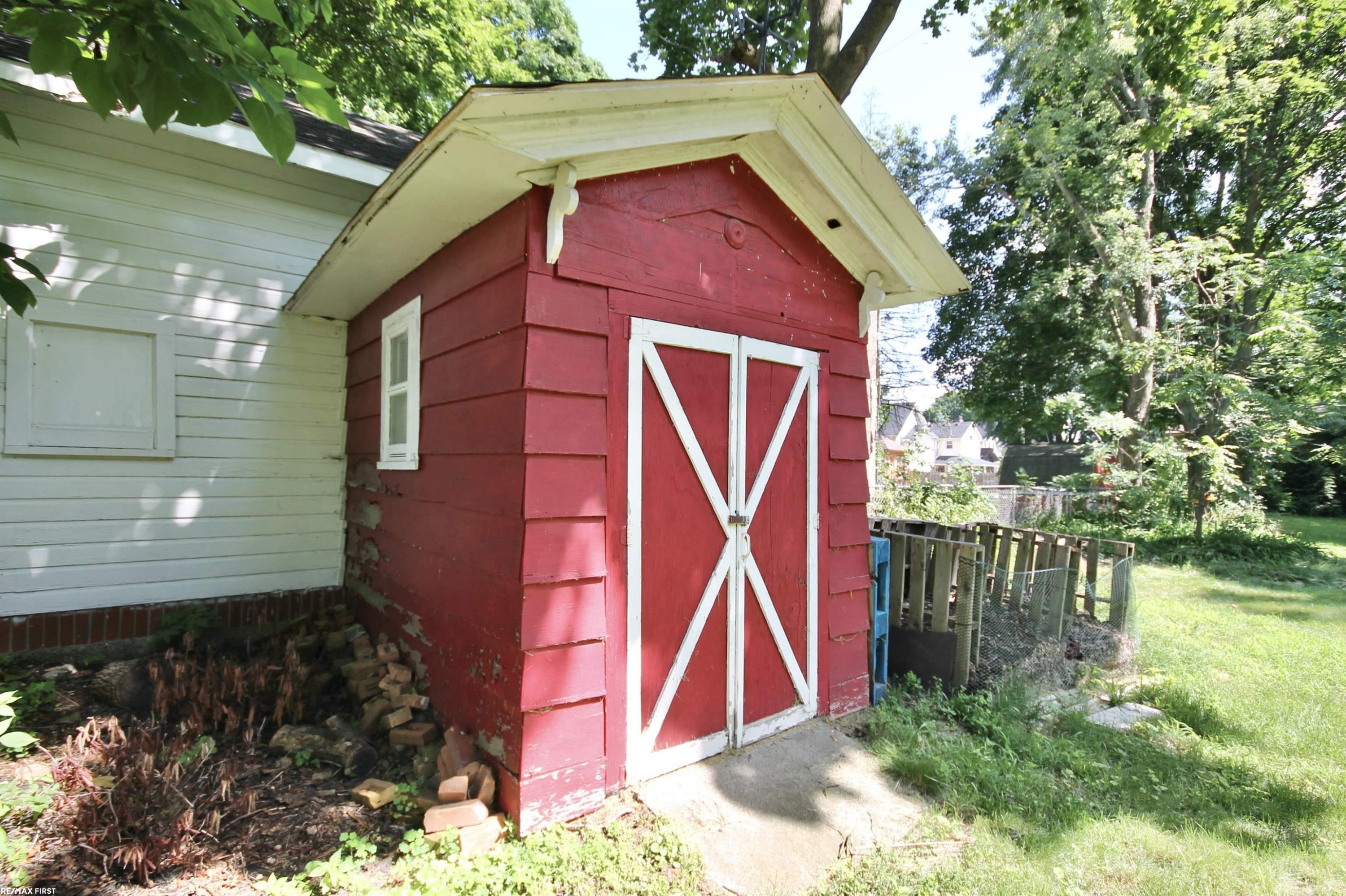 48 W Burdick Street, Oxford, MI 48371 — Photo 46