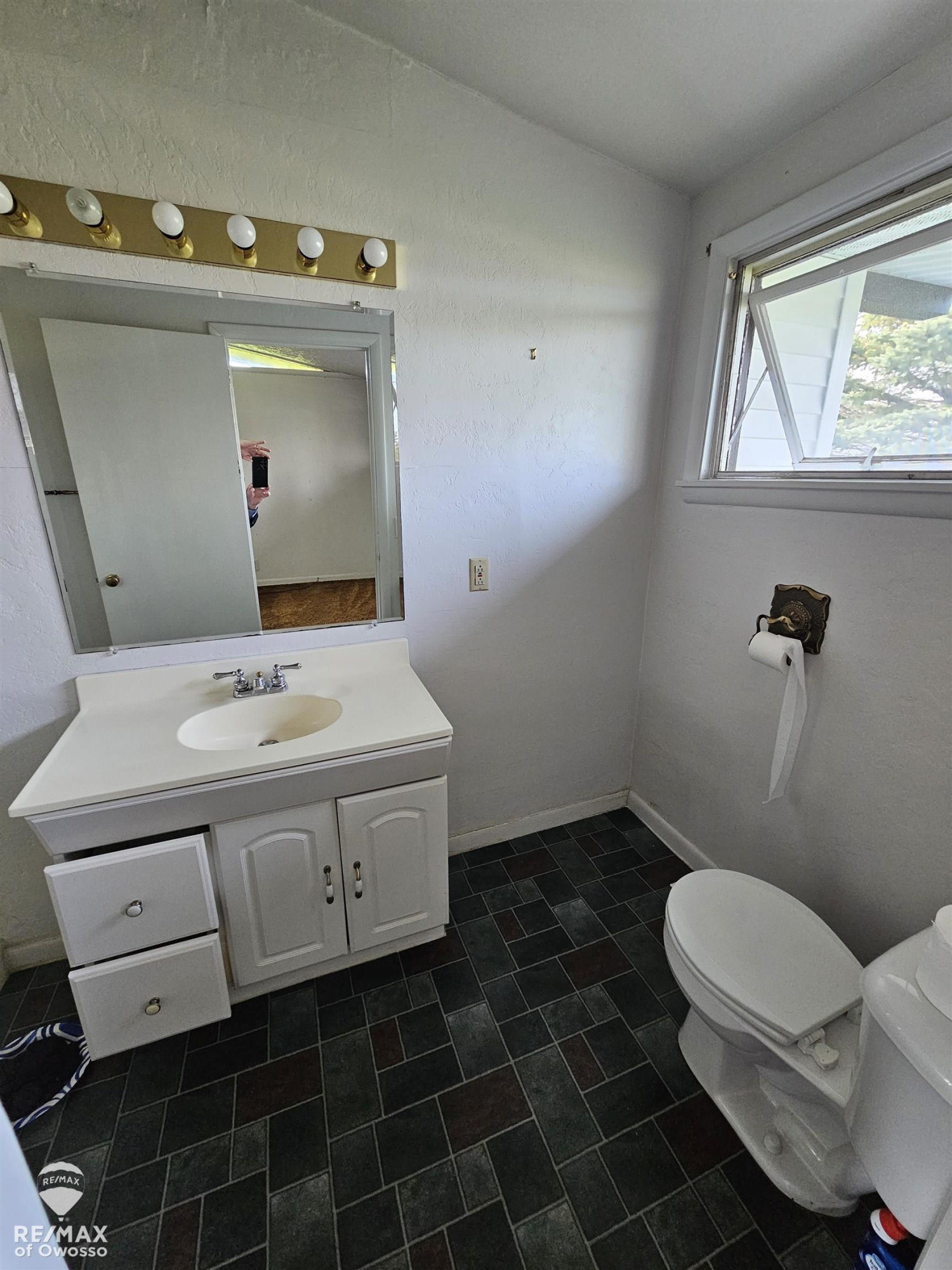 5130 N M-52 Highway, Owosso, MI 48867 — Photo 20