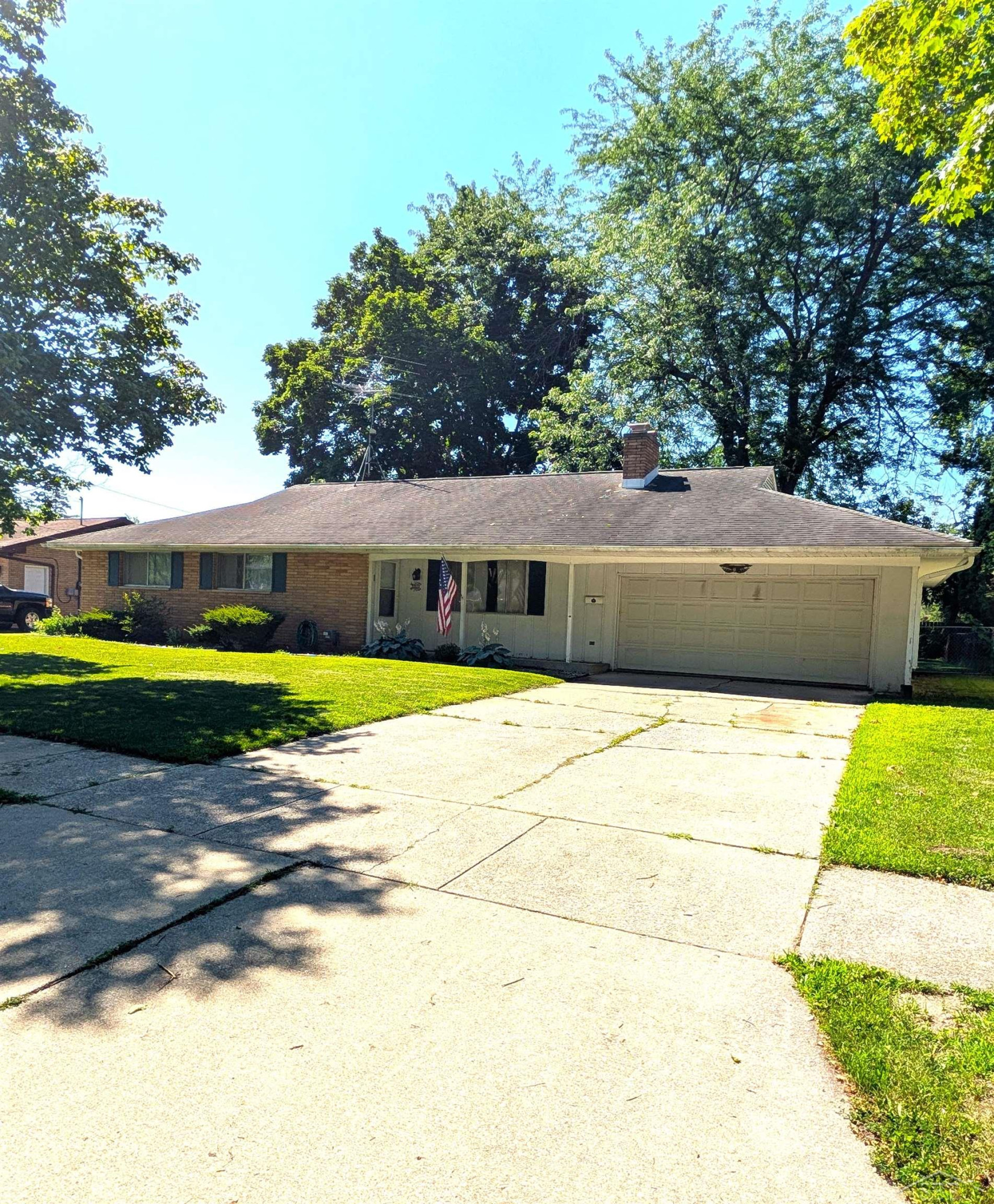 3323 Peale Drive, Saginaw, MI 48602