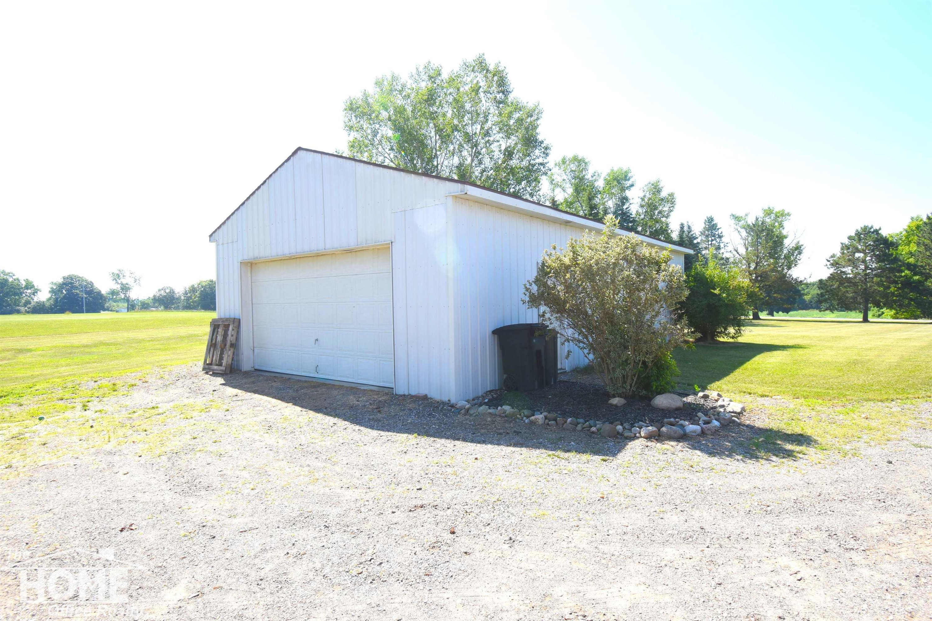 3985 Hibbard Road, Corunna, MI 48817 — Photo 39