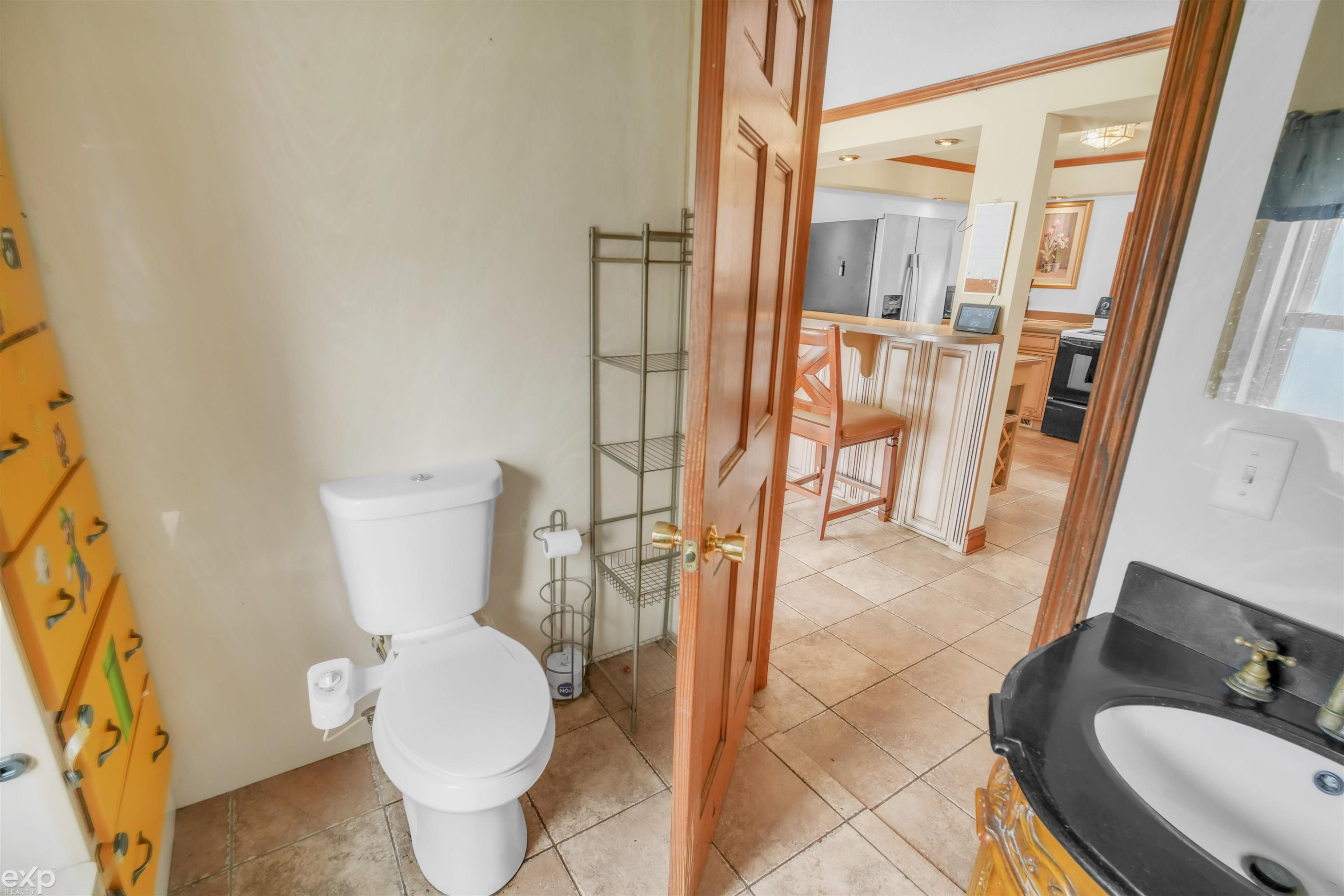 702 Bay Road, Bay City, MI 48706 — Photo 14