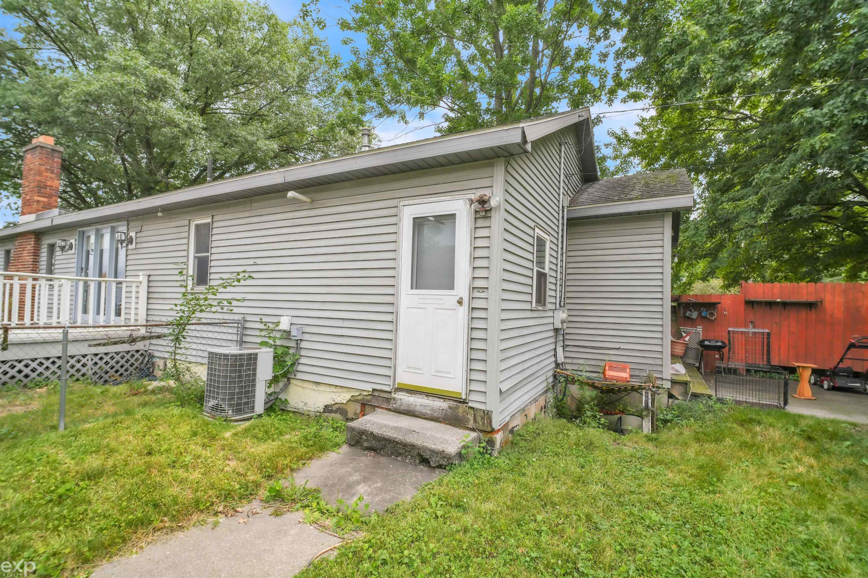 702 Bay Road, Bay City, MI 48706 — Photo 26