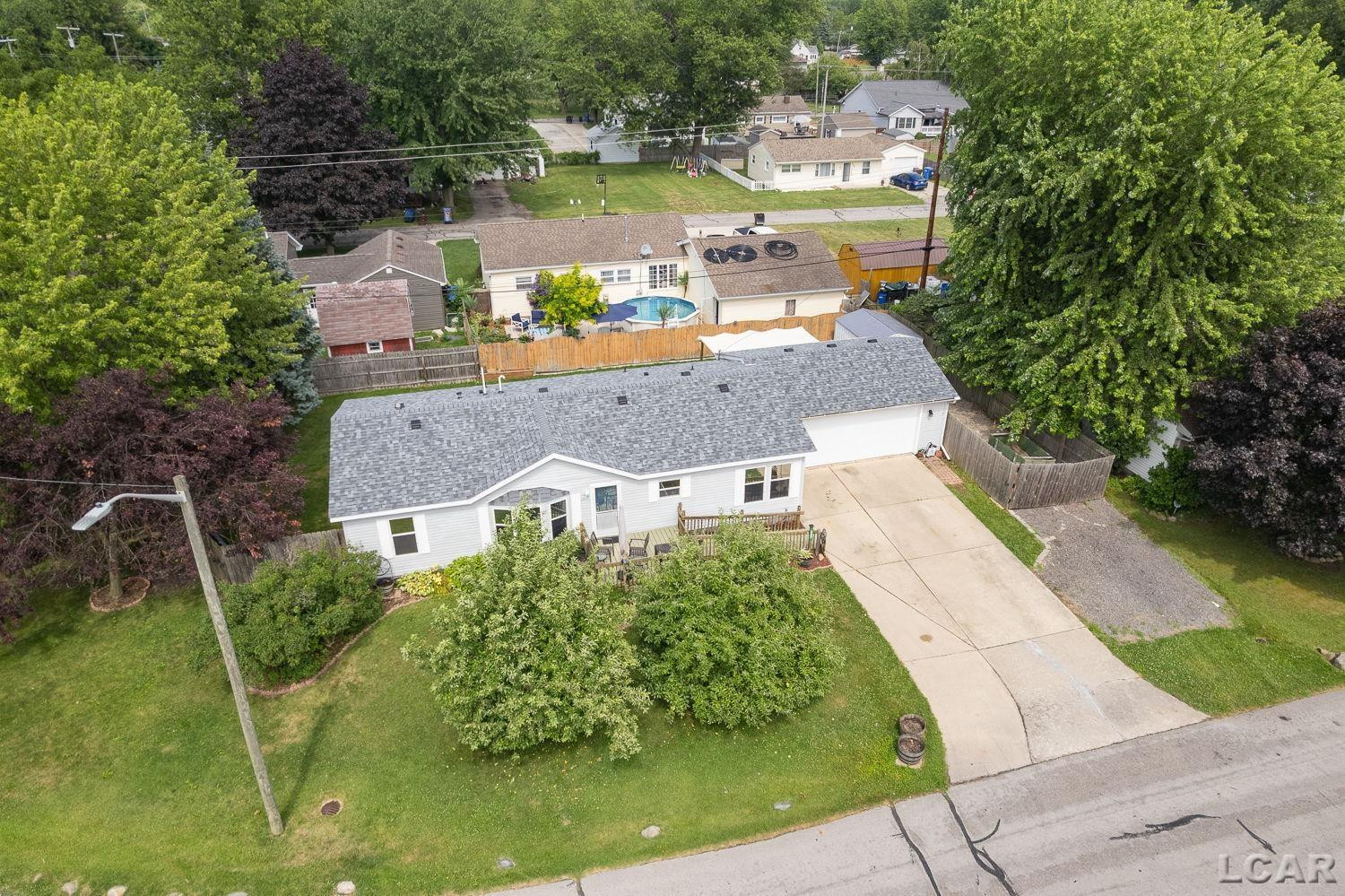 3207 Erie Shore Drive, Monroe, MI 48162 — Photo 35