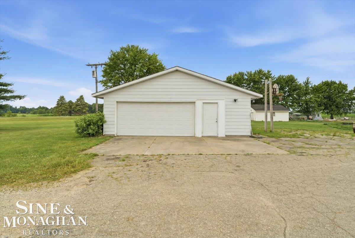 7887 SLATTERY Road, Burlington, MI 48416 — Photo 38