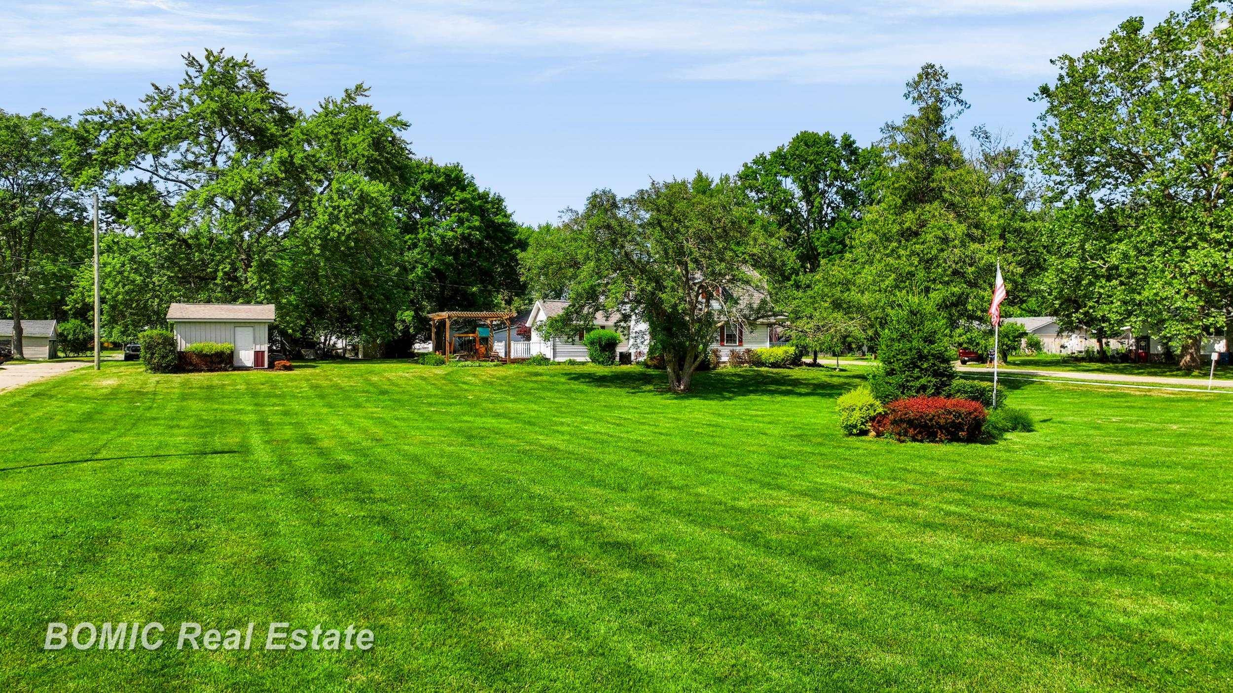 529 Chestnut Street, Vassar, MI 48768 — Photo 2