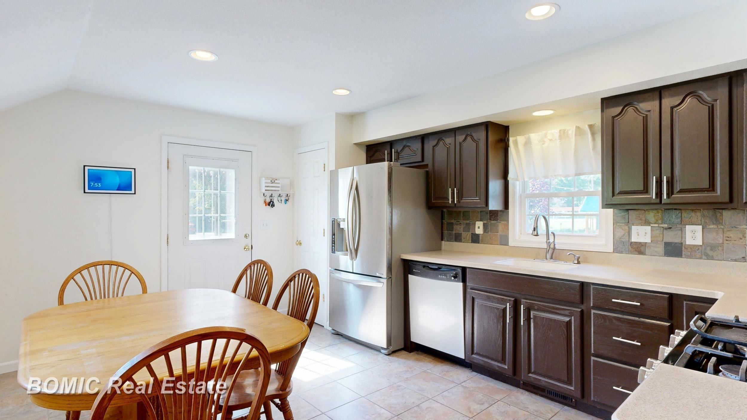 529 Chestnut Street, Vassar, MI 48768 — Photo 3
