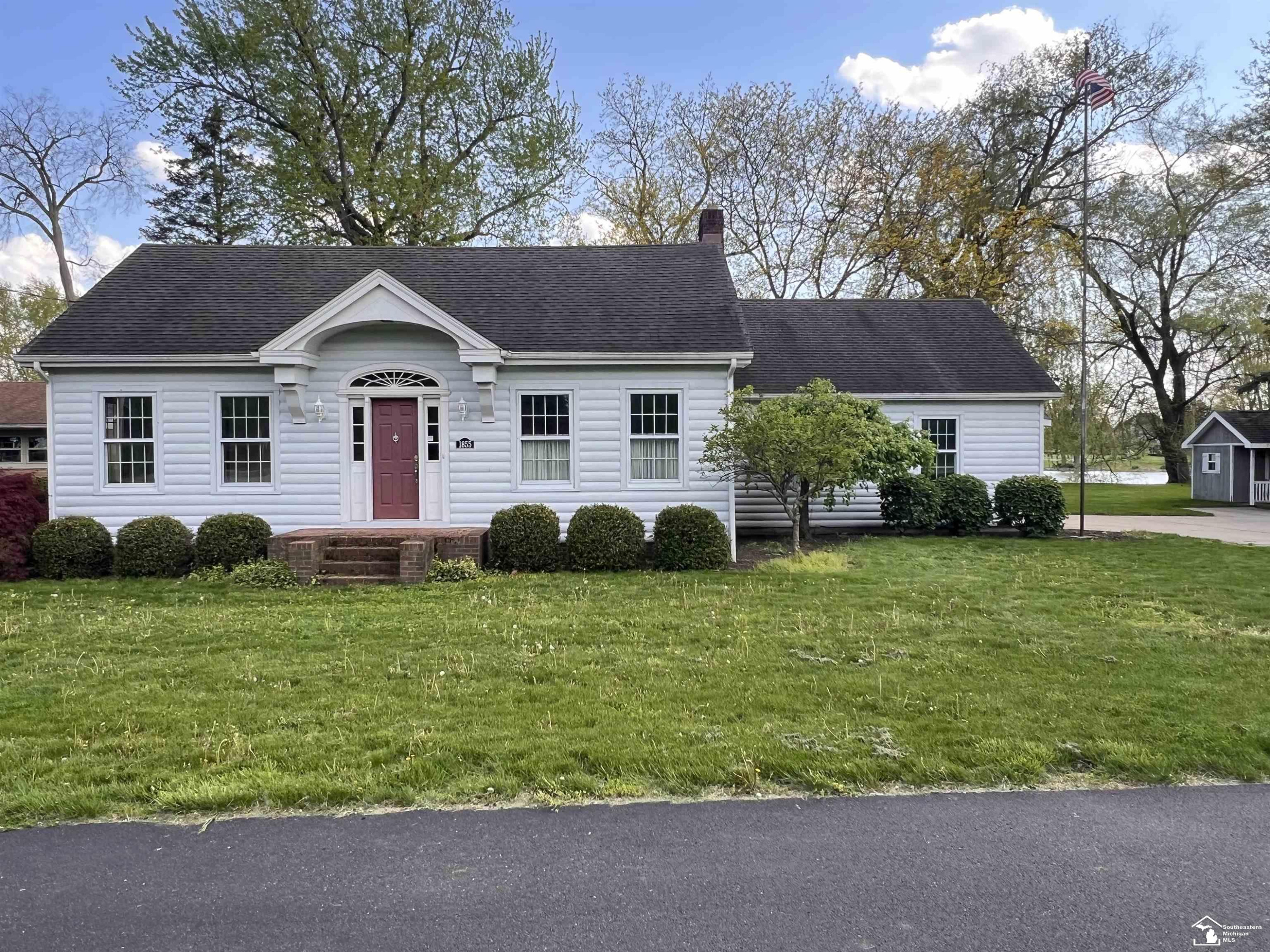 1855 N Custer Road, Monroe, MI 48162