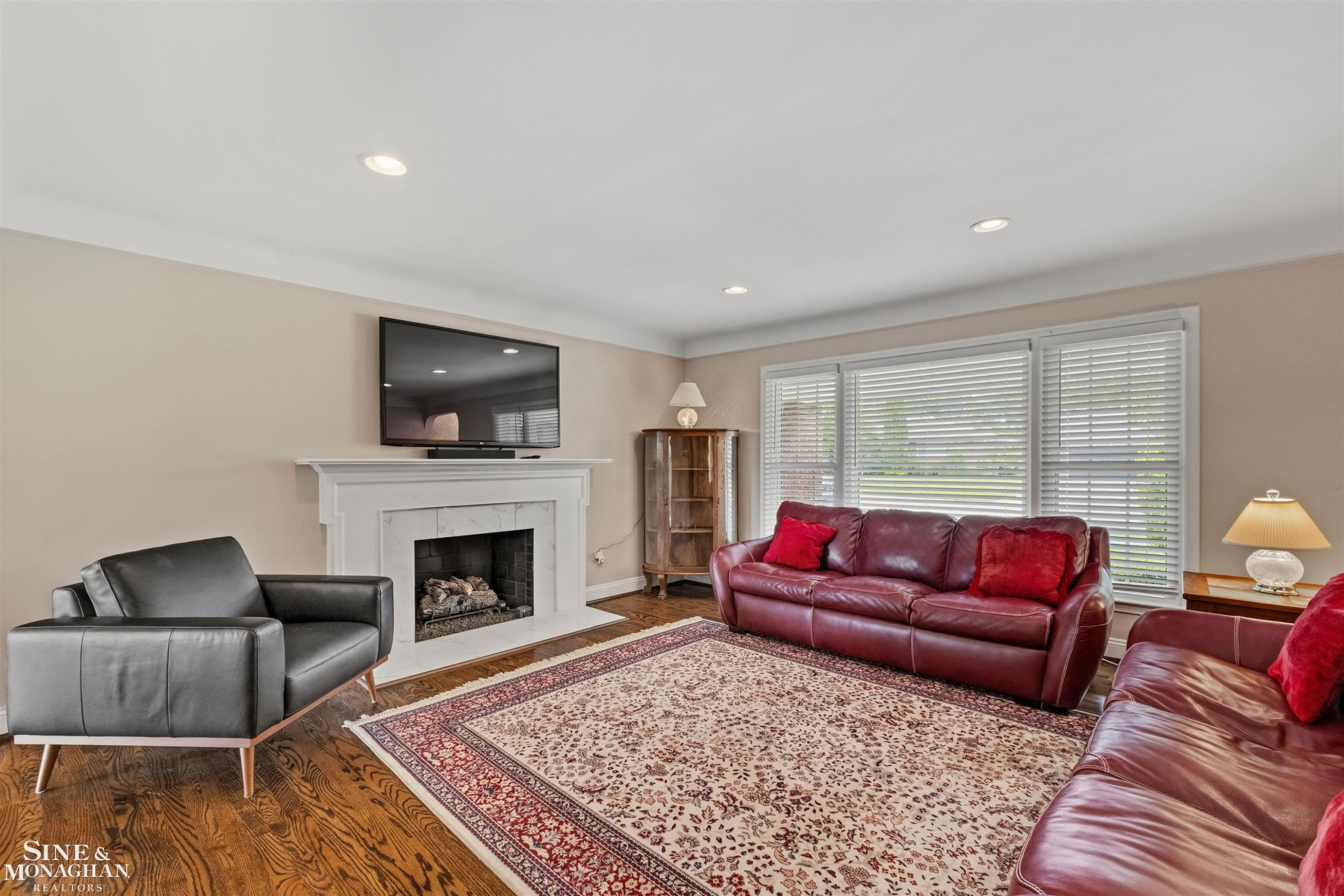 816 Hidden Lane, Grosse Pointe Woods, MI 48236 — Photo 4